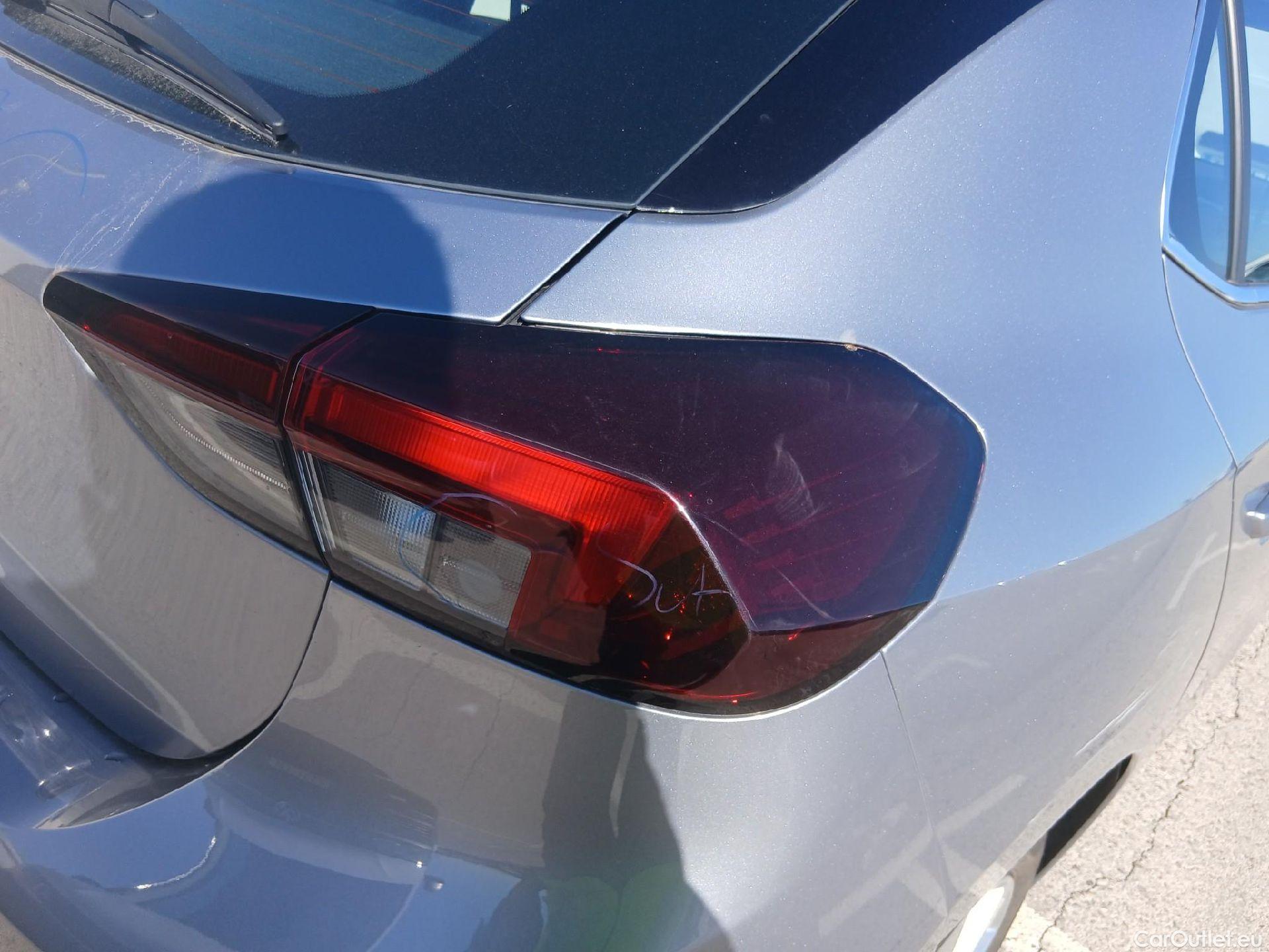 Opel  Corsa OPEL  / 2019 / 5P / berlina con portón 1.2T XHL 74kW (100CV) Elegance #33