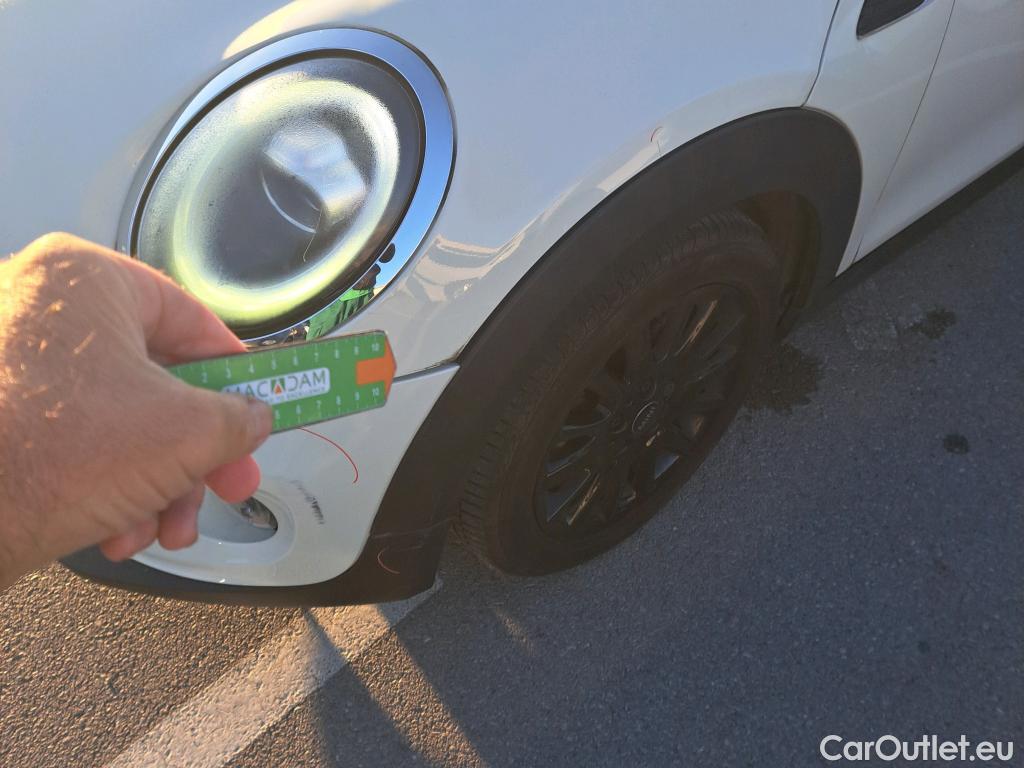  Mini  Cooper MINI MINI / 2014 / 5P / berlina con portón ONE 5 PUERTAS (CX) #27