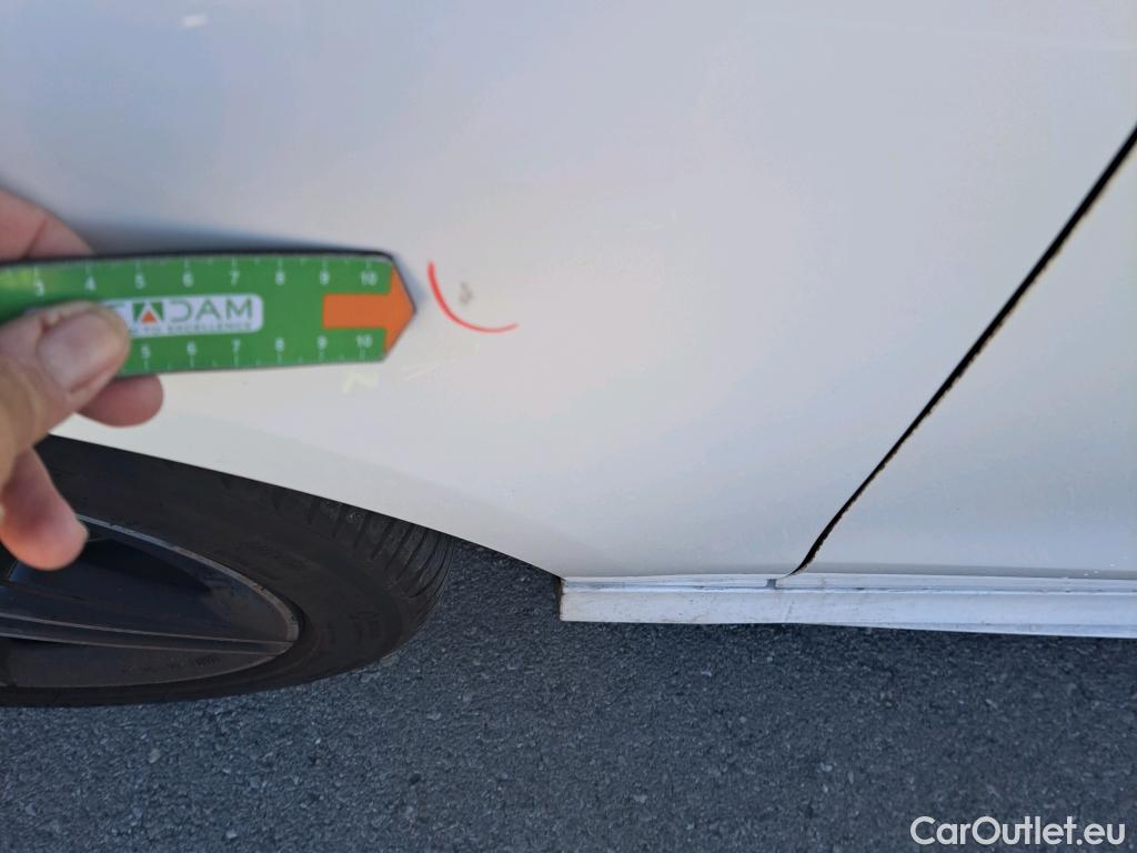 Mercedes  CLA-Klasse Clase CLA CLA 200 d (118.312)Premium-Pack AMG Line 150CV AT8 E6d #28