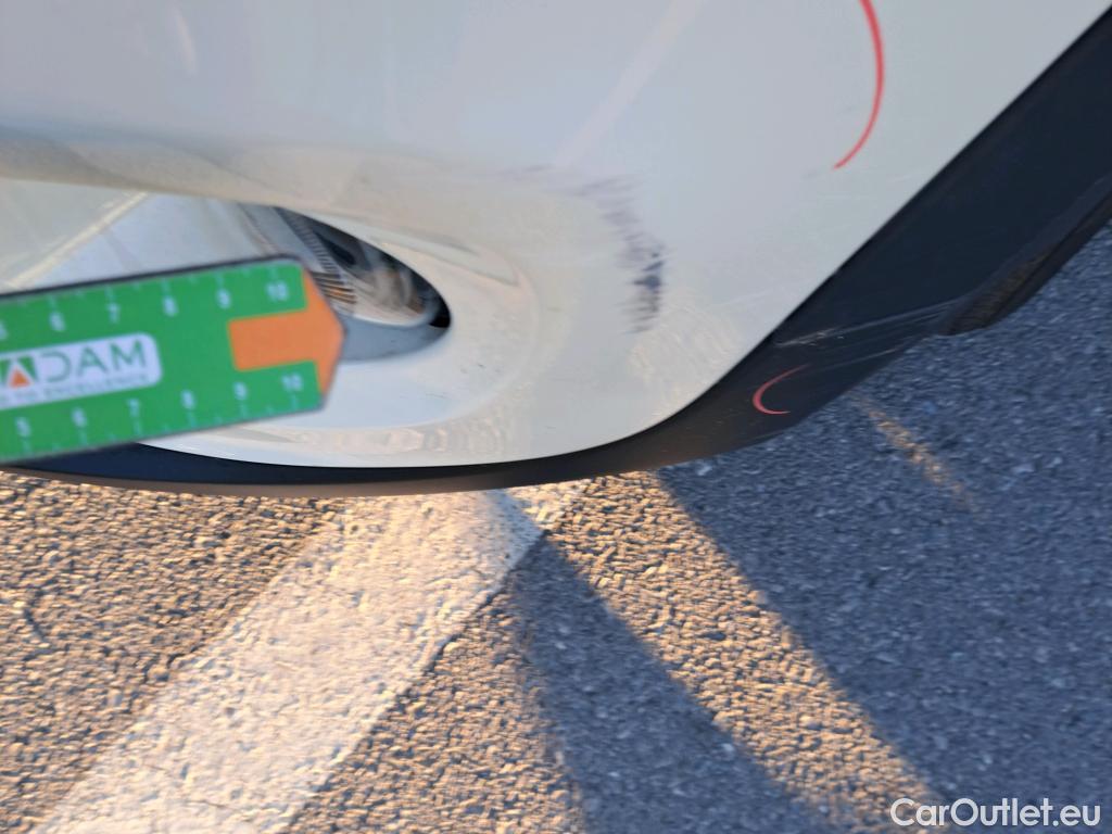  Mini  Cooper MINI MINI / 2014 / 5P / berlina con portón ONE 5 PUERTAS (CX) #22