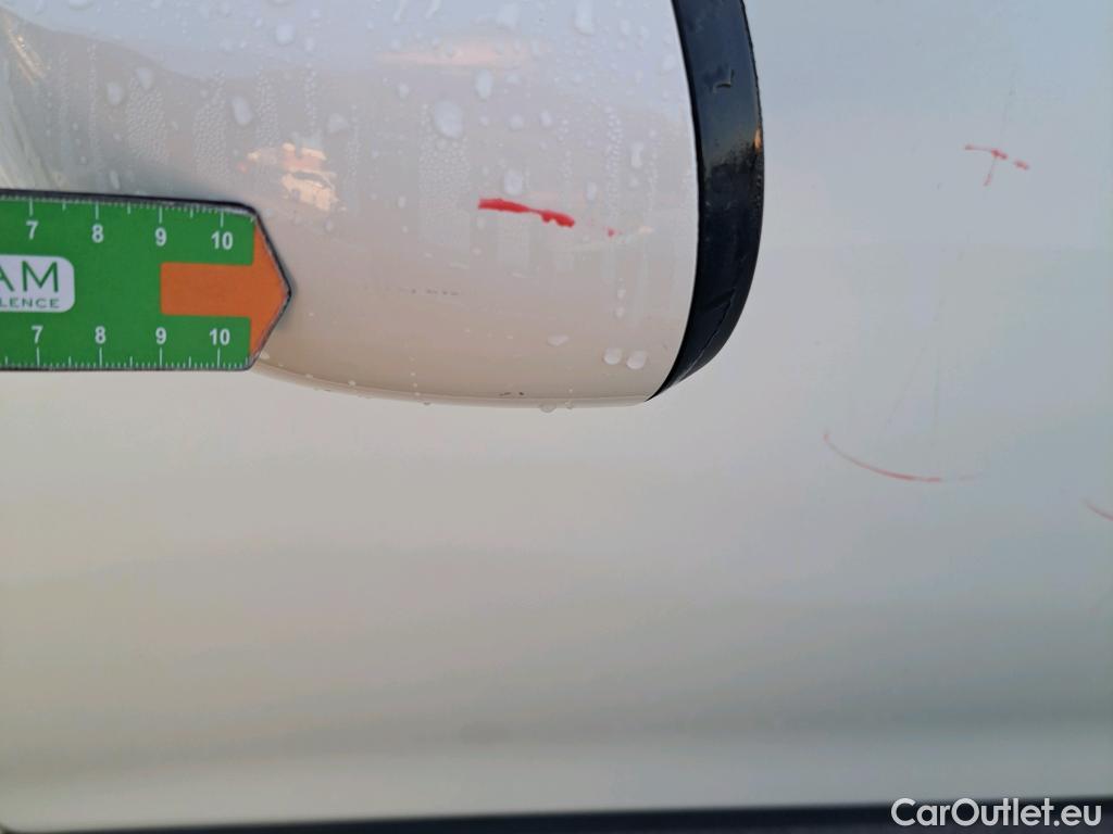  Mini  Cooper MINI MINI / 2014 / 5P / berlina con portón ONE 5 PUERTAS (CX) #30