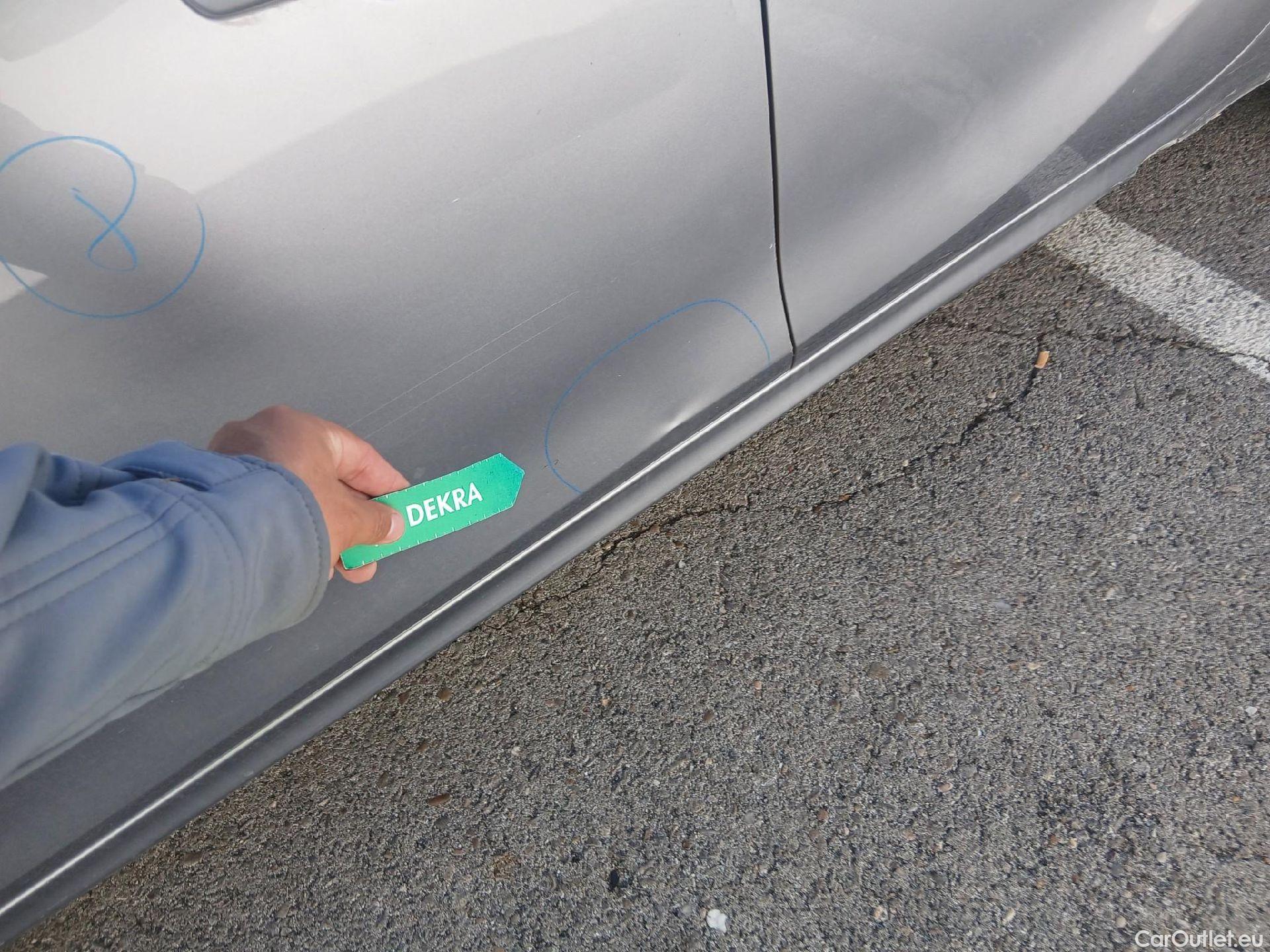 Opel  Corsa OPEL  / 2019 / 5P / berlina con portón 1.2T XHL 74kW (100CV) Elegance #19