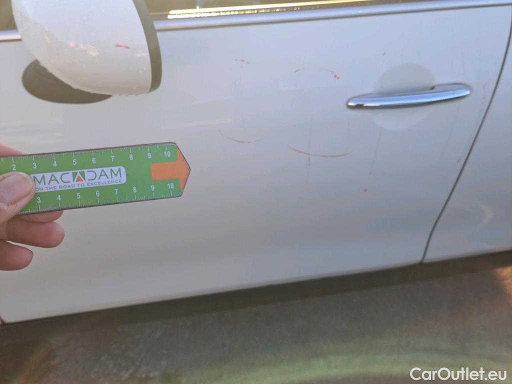  Mini  Cooper MINI MINI / 2014 / 5P / berlina con portón ONE 5 PUERTAS (CX) #6