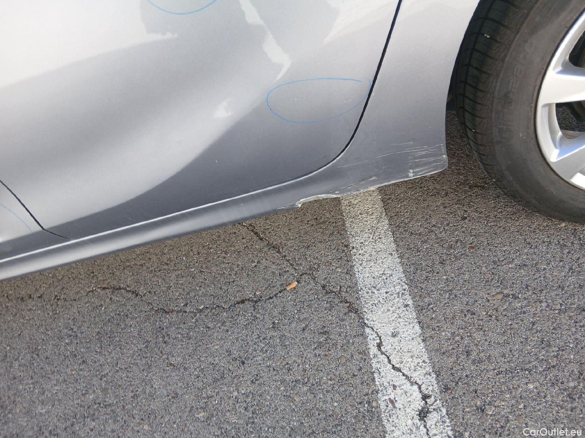 Opel  Corsa OPEL  / 2019 / 5P / berlina con portón 1.2T XHL 74kW (100CV) Elegance #25