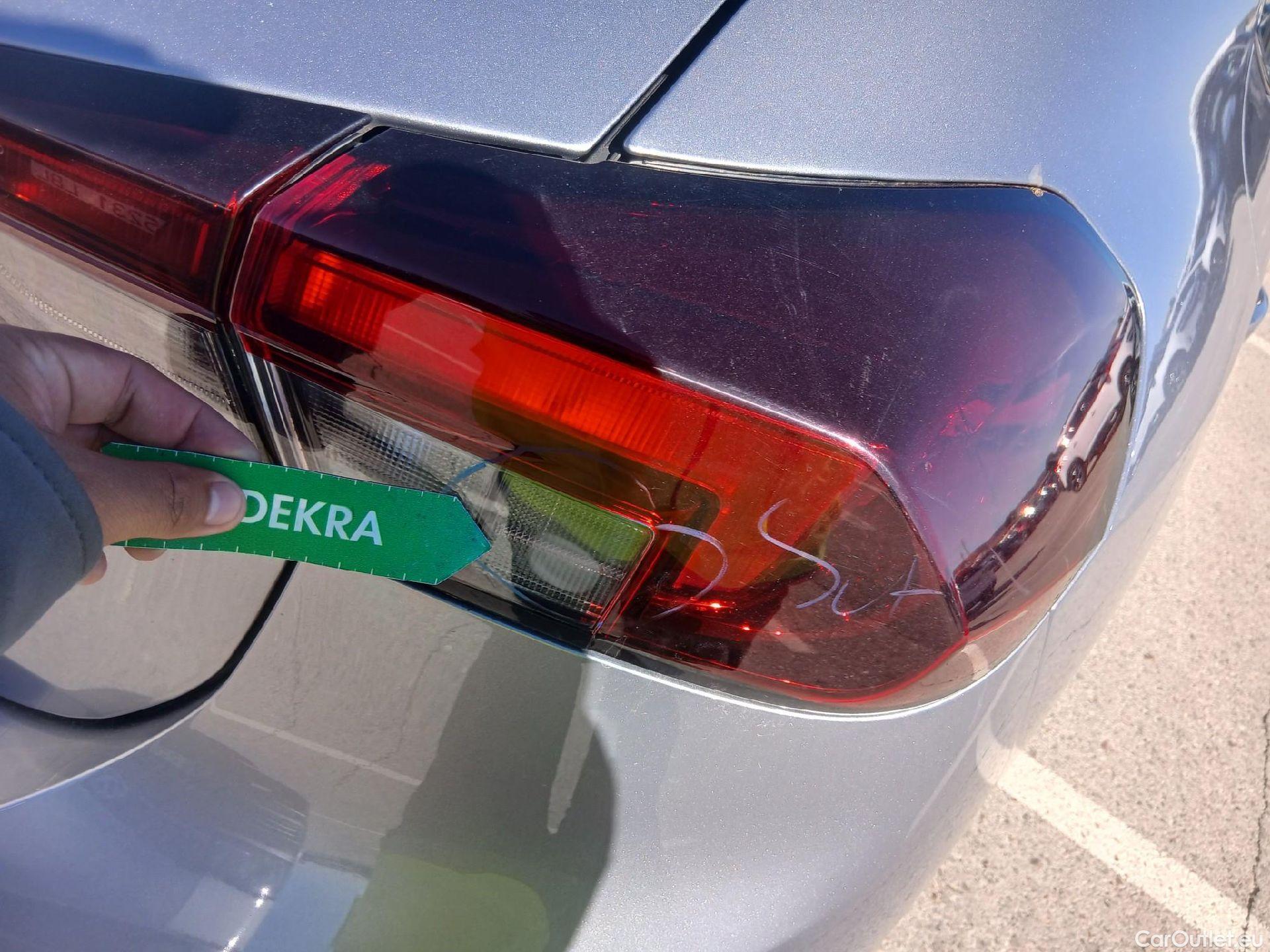 Opel  Corsa OPEL  / 2019 / 5P / berlina con portón 1.2T XHL 74kW (100CV) Elegance #34