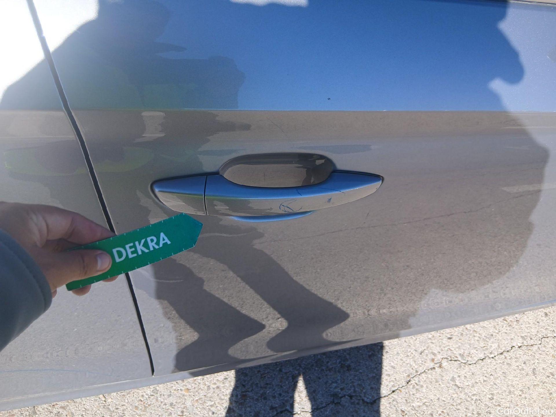 Opel  Corsa OPEL  / 2019 / 5P / berlina con portón 1.2T XHL 74kW (100CV) Elegance #41