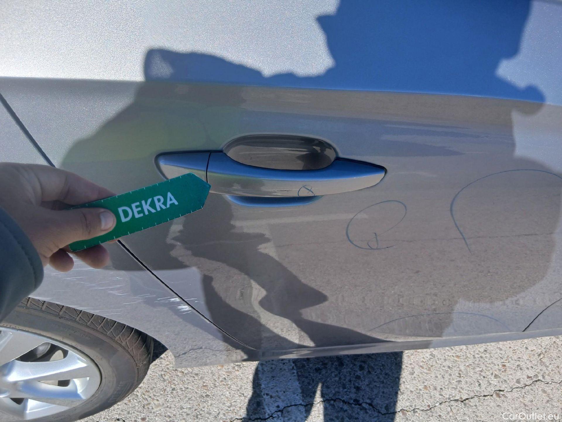 Opel  Corsa OPEL  / 2019 / 5P / berlina con portón 1.2T XHL 74kW (100CV) Elegance #39