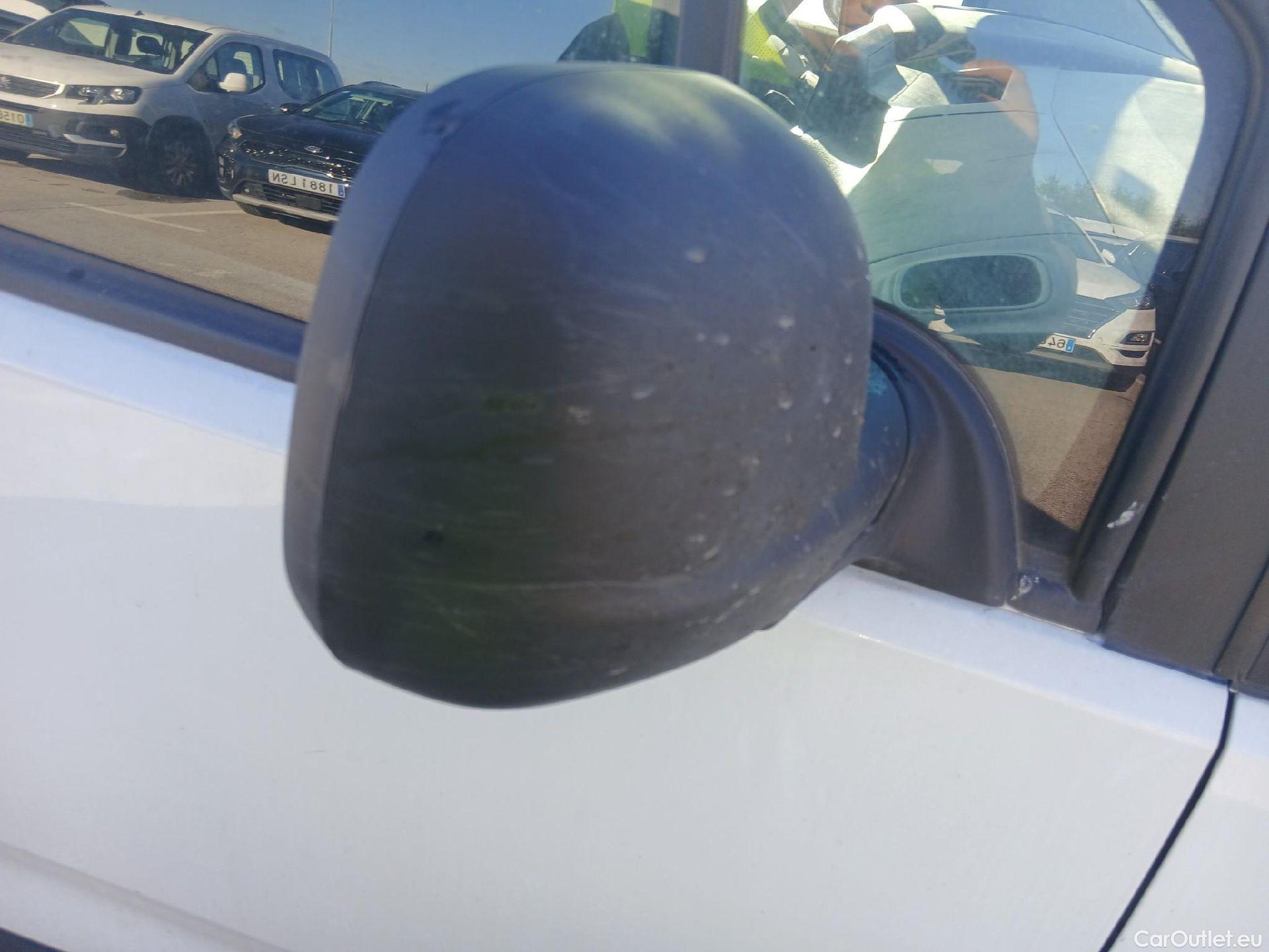  Citroen  Berlingo CITROEN  / 2018 / 3P / furgón derivado de turismo Talla M BlueHDi 100 CONTROL #39