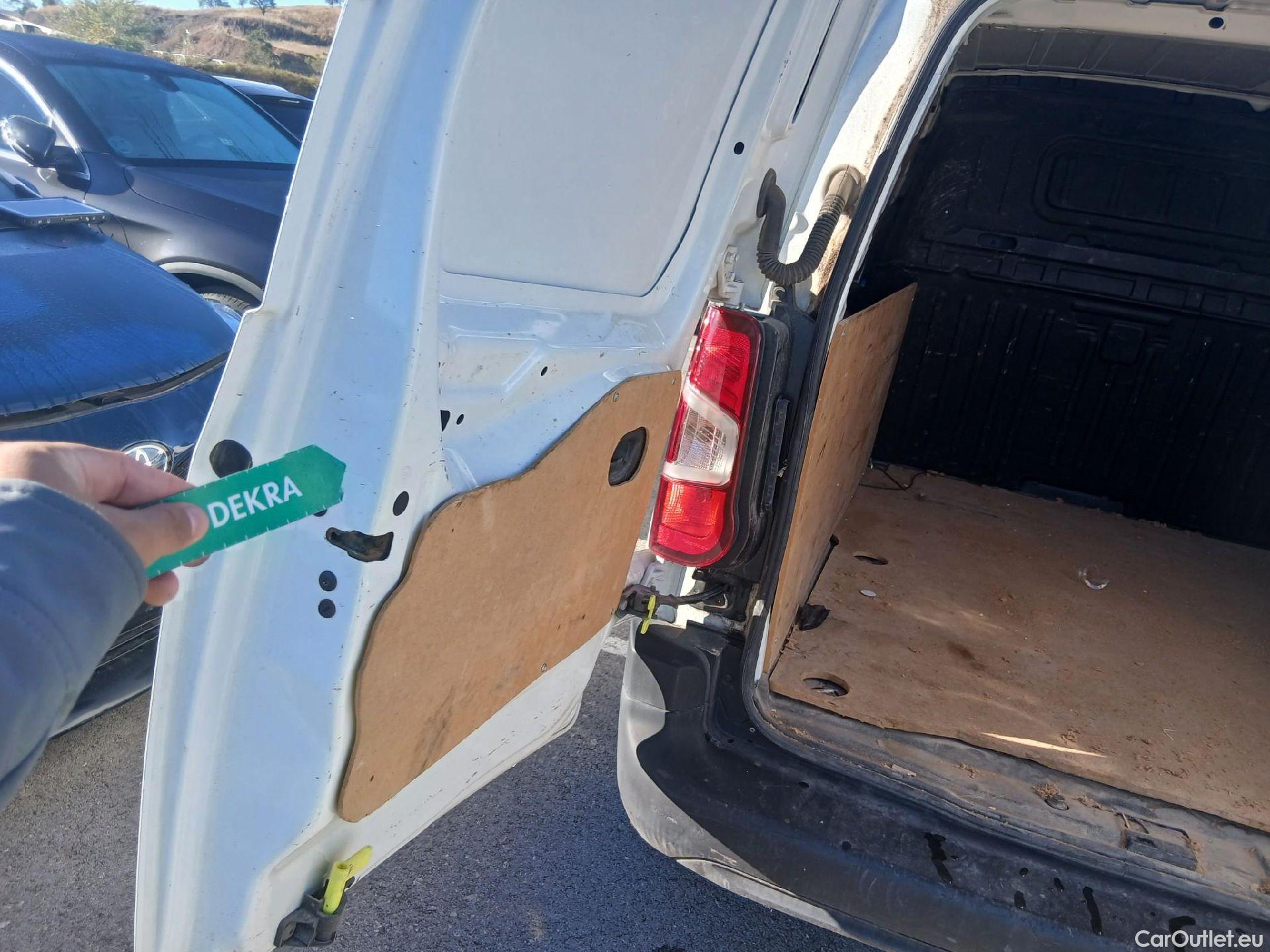  Citroen  Berlingo CITROEN  / 2018 / 3P / furgón derivado de turismo Talla M BlueHDi 100 CONTROL #6