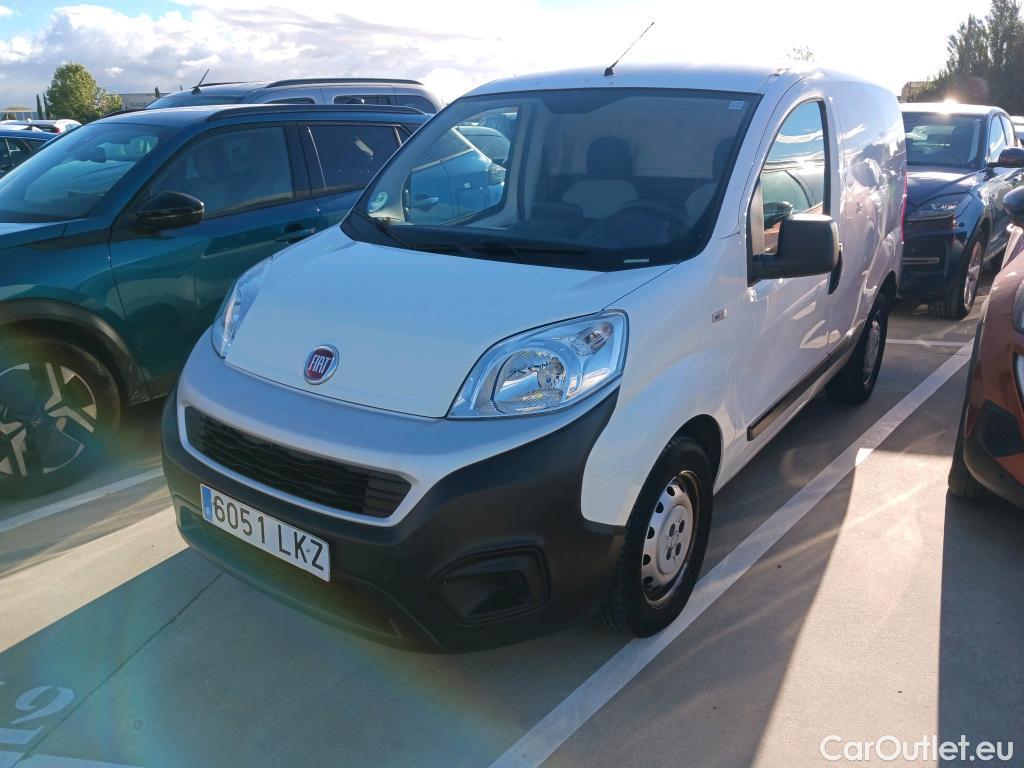 Fiat  Fiorino FIAT  / 2016 / 4P / furgón derivado de turismo Cargo SX N1 1.3 MJet 70 kW (95 CV) #1