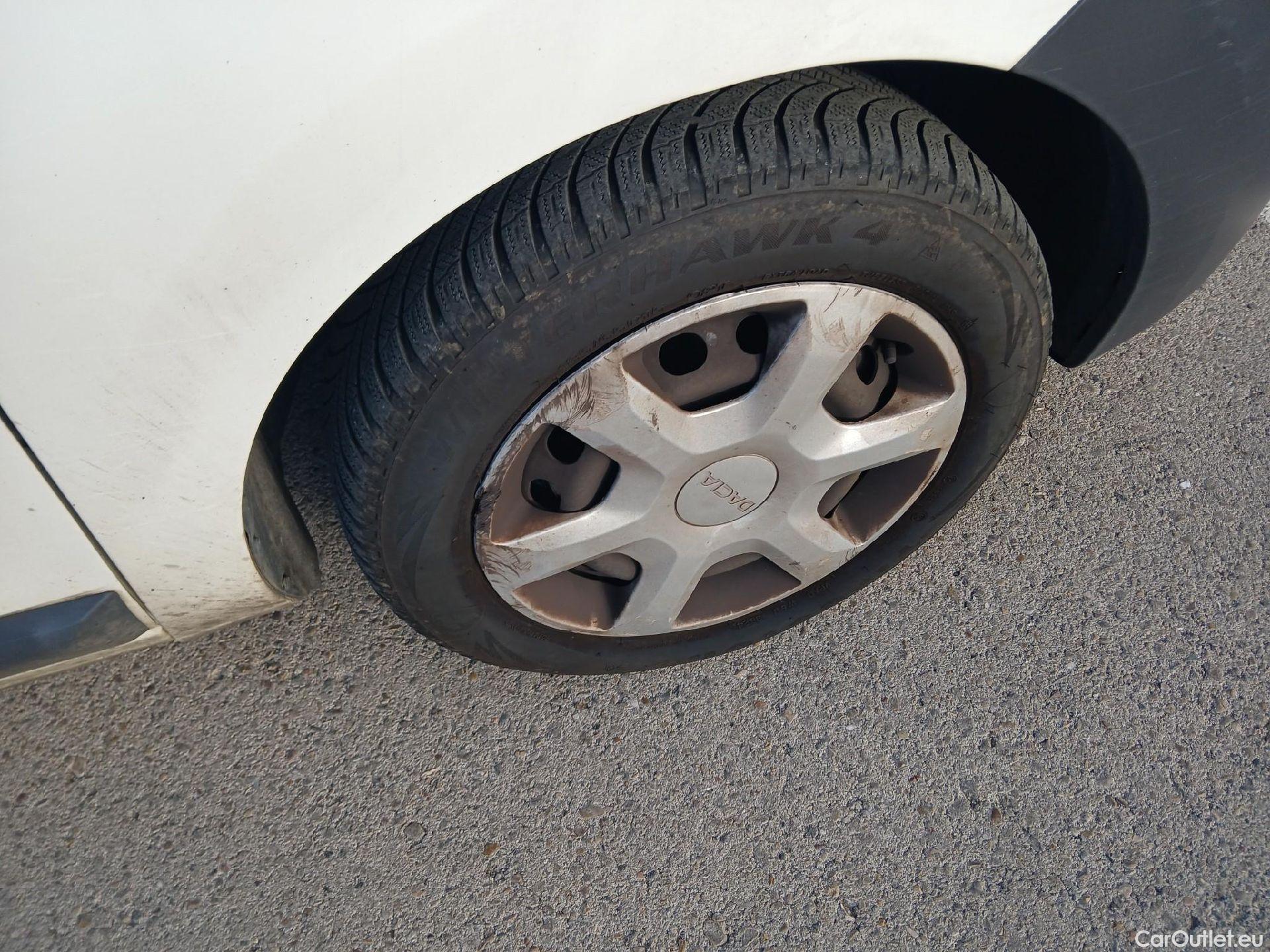  Dacia  Dokker DACIA  VU 4p 1G furgón derivado de Van Ambiance dCi 66kW (90CV) EU6 #32