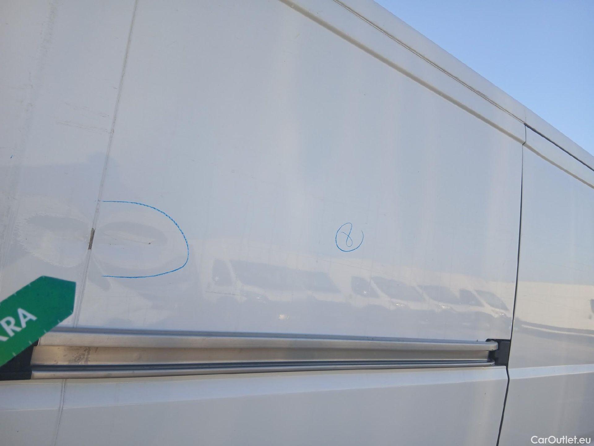  Citroen  Jumper CITROEN  / 2014 / 4P / furgón BlueHDi 88KW (120CV) Furgón 30L1H1 #60