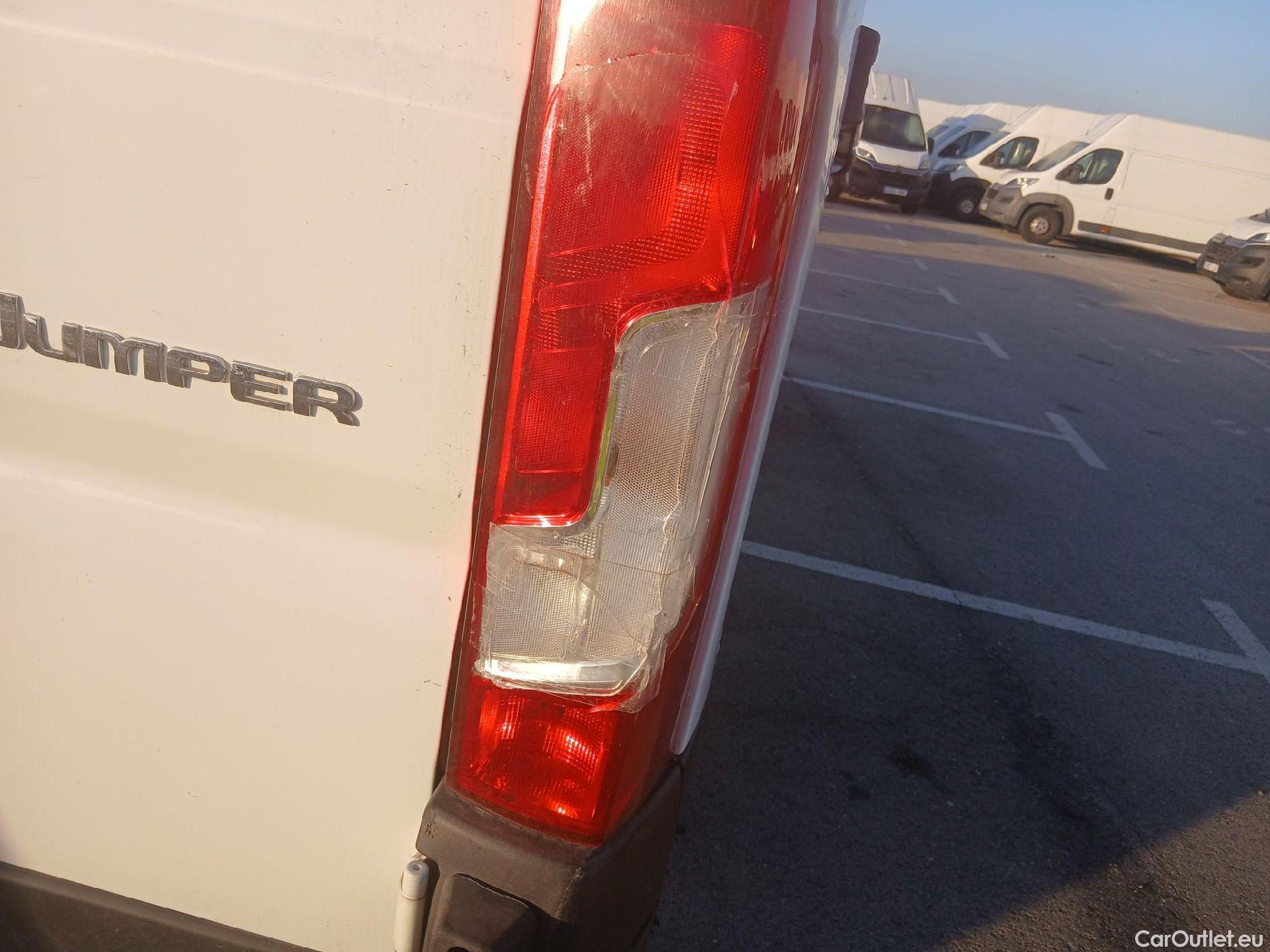  Citroen  Jumper CITROEN  / 2014 / 4P / furgón BlueHDi 88KW (120CV) Furgón 30L1H1 #52