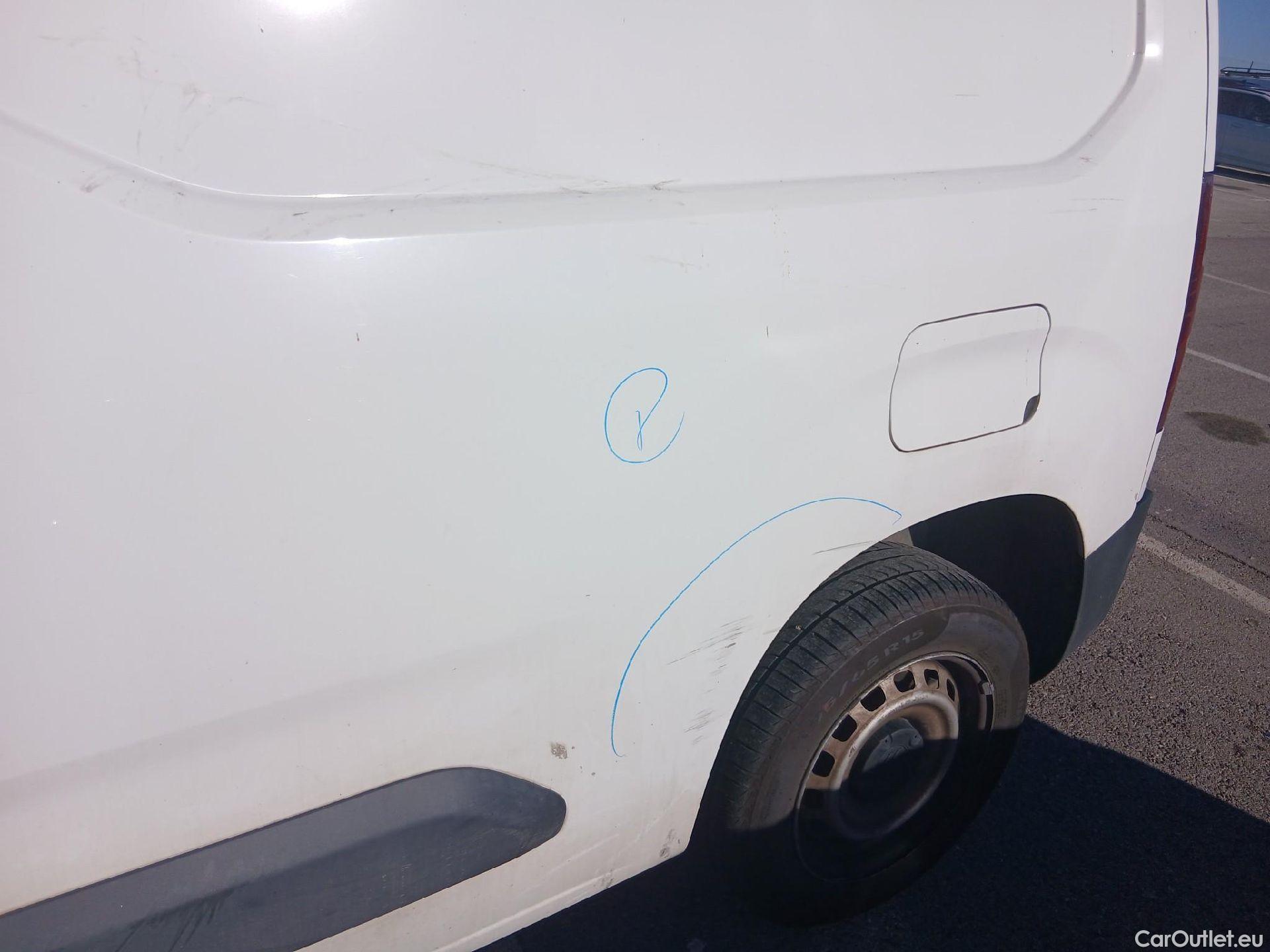  Citroen  Berlingo CITROEN  / 2018 / 3P / furgón derivado de turismo Talla M BlueHDi 100 CONTROL #24