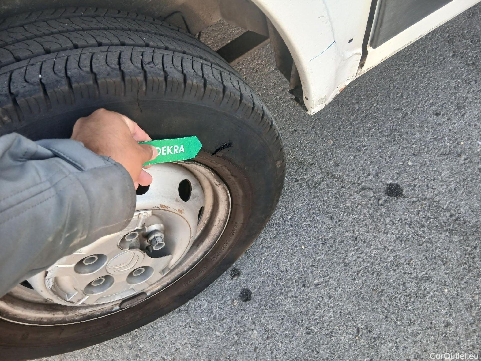  Citroen  Jumper CITROEN  / 2014 / 4P / furgón BlueHDi 88KW (120CV) Furgón 30L1H1 #66