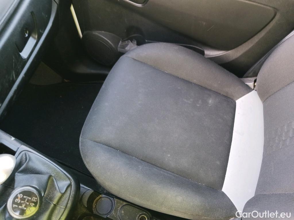 Fiat  Fiorino FIAT  / 2016 / 4P / furgón derivado de turismo Cargo SX N1 1.3 MJet 70 kW (95 CV) #15