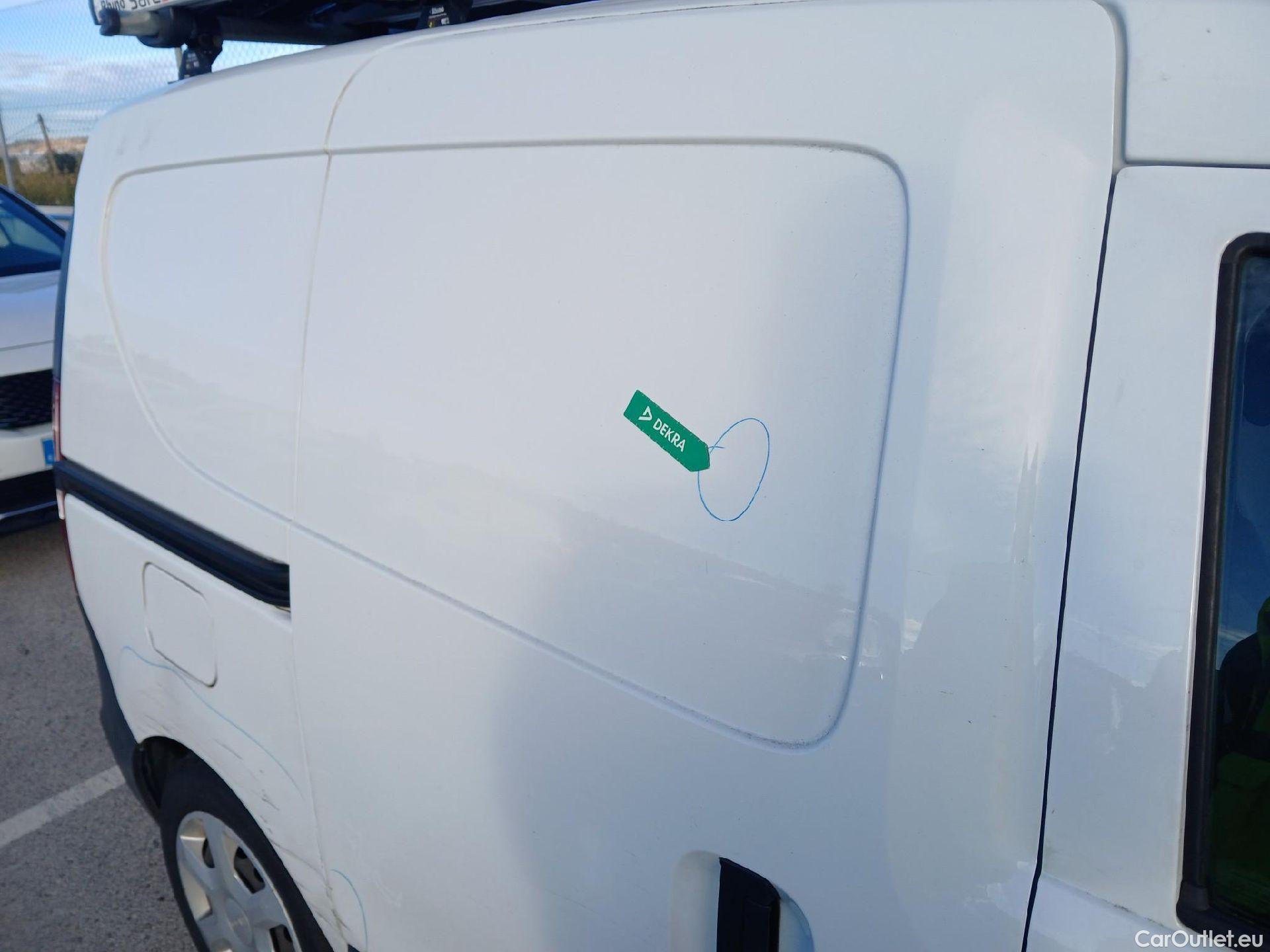  Dacia  Dokker DACIA  VU 4p 1G furgón derivado de Van Ambiance dCi 66kW (90CV) EU6 #26