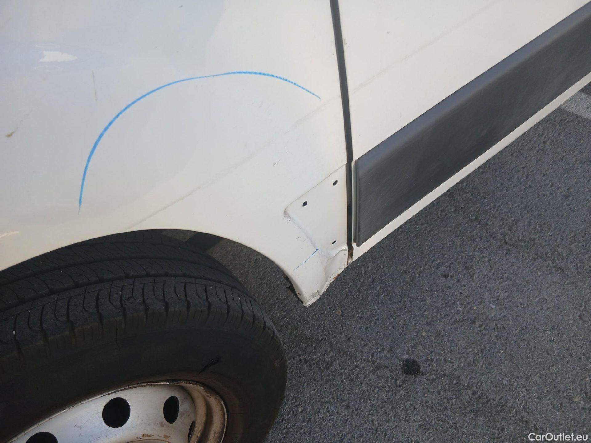  Citroen  Jumper CITROEN  / 2014 / 4P / furgón BlueHDi 88KW (120CV) Furgón 30L1H1 #63