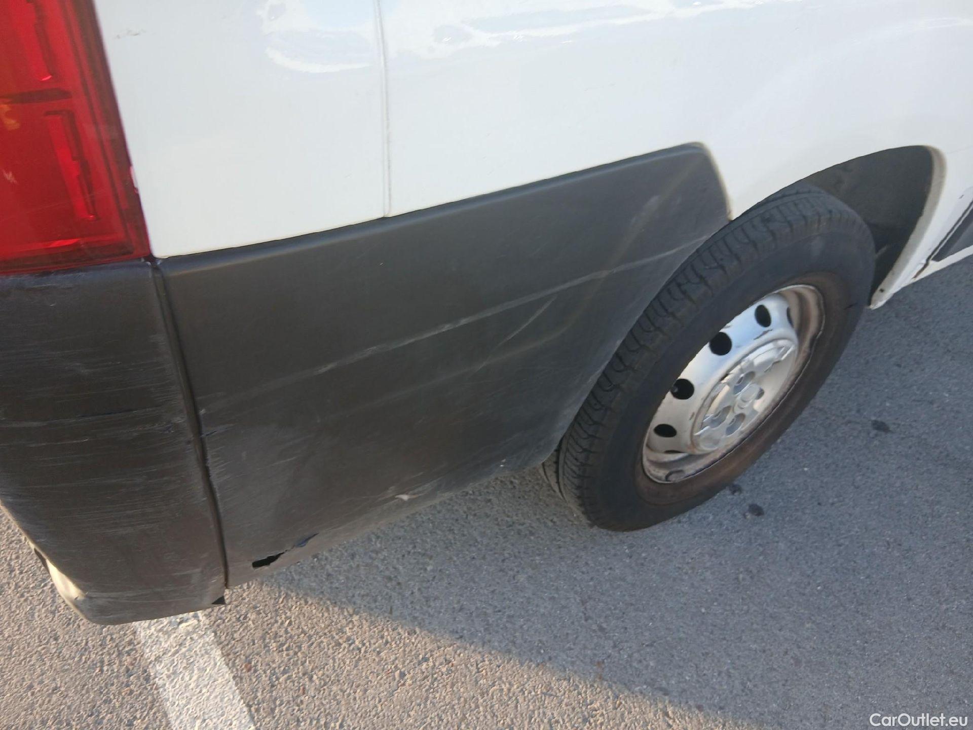  Citroen  Jumper CITROEN  / 2014 / 4P / furgón BlueHDi 88KW (120CV) Furgón 30L1H1 #58