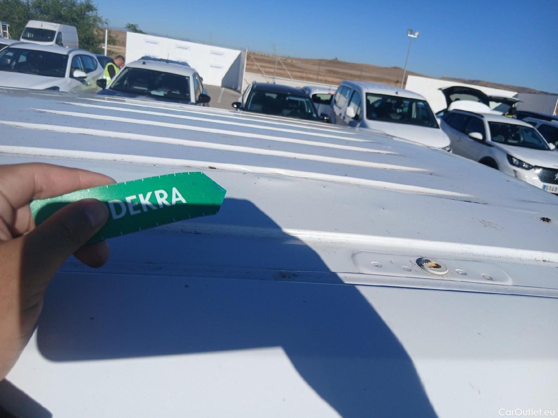  Citroen  Berlingo CITROEN  / 2018 / 3P / furgón derivado de turismo Talla M BlueHDi 100 CONTROL #40