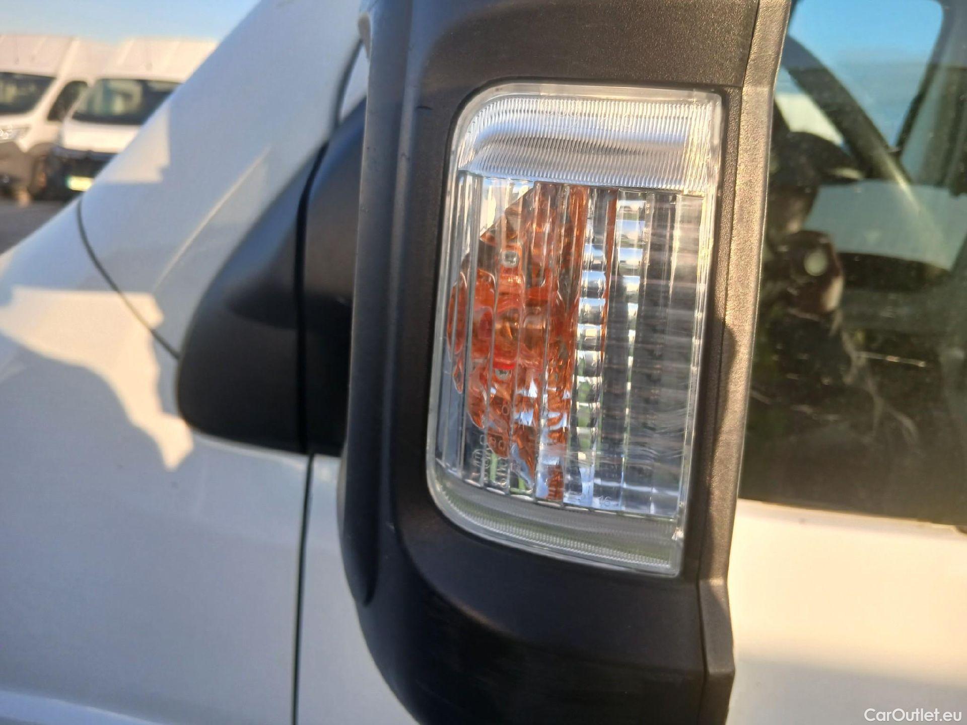  Citroen  Jumper CITROEN  / 2014 / 4P / furgón BlueHDi 88KW (120CV) Furgón 30L1H1 #35