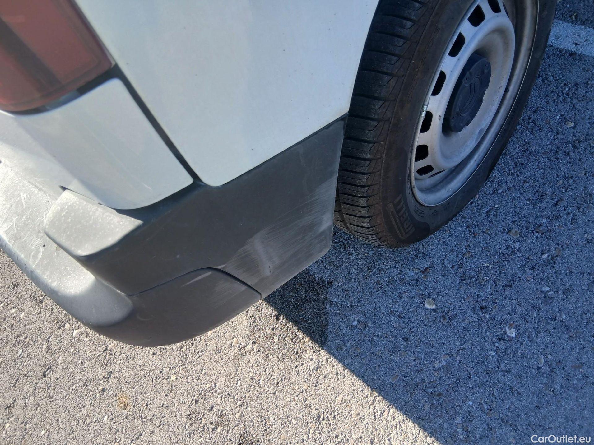  Citroen  Berlingo CITROEN  / 2018 / 3P / furgón derivado de turismo Talla M BlueHDi 100 CONTROL #33