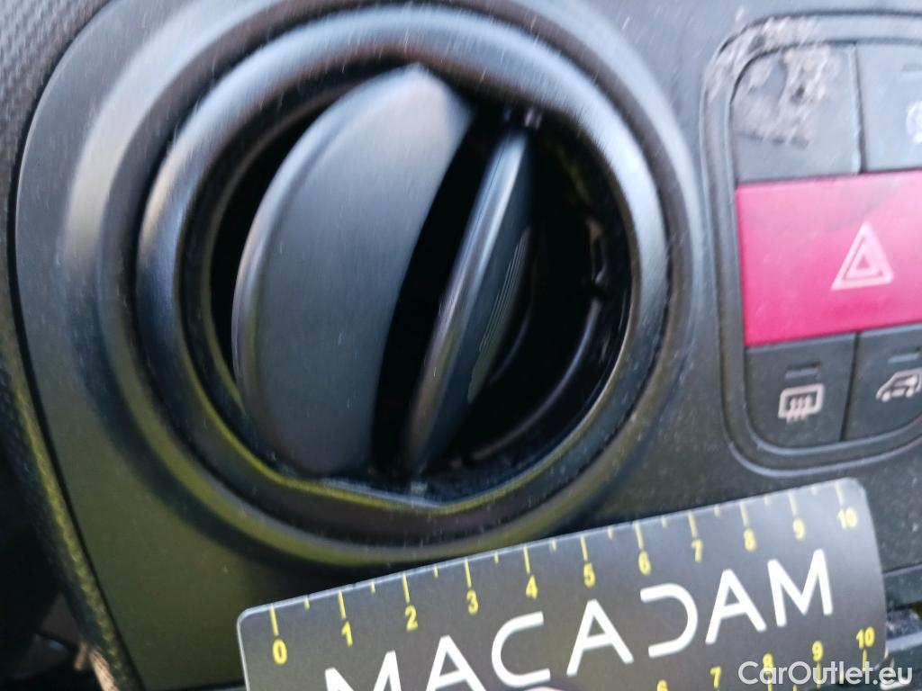 Fiat  Fiorino FIAT  / 2016 / 4P / furgón derivado de turismo Cargo SX N1 1.3 MJet 70 kW (95 CV) #10