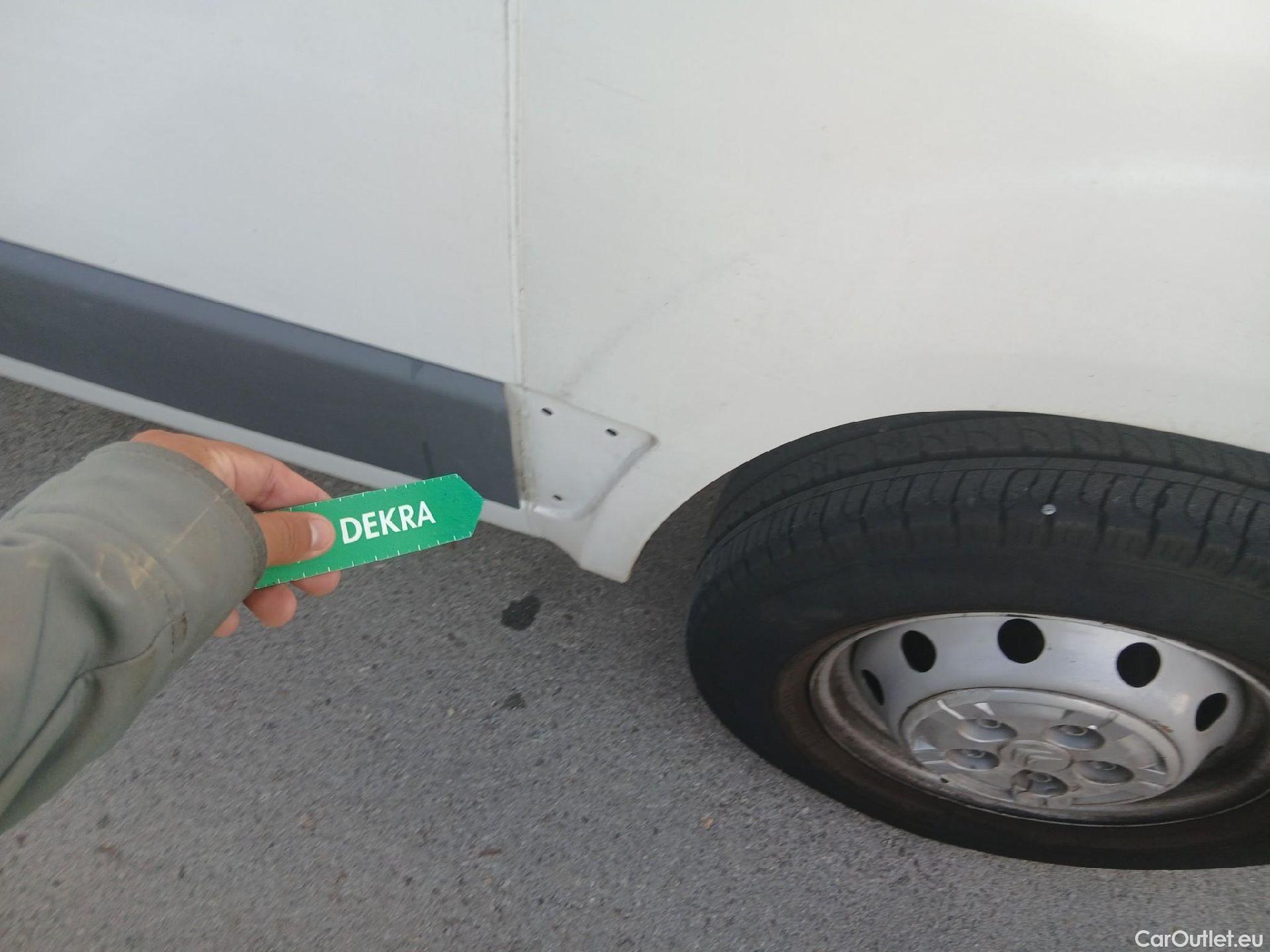  Citroen  Jumper CITROEN  / 2014 / 4P / furgón BlueHDi 88KW (120CV) Furgón 30L1H1 #39