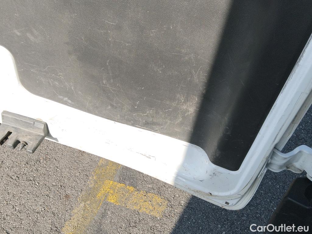 Ford  Transit FORD  / 2013 / 4P / furgón 350 96kW L3H2 Van Trend FWD MHEV #19