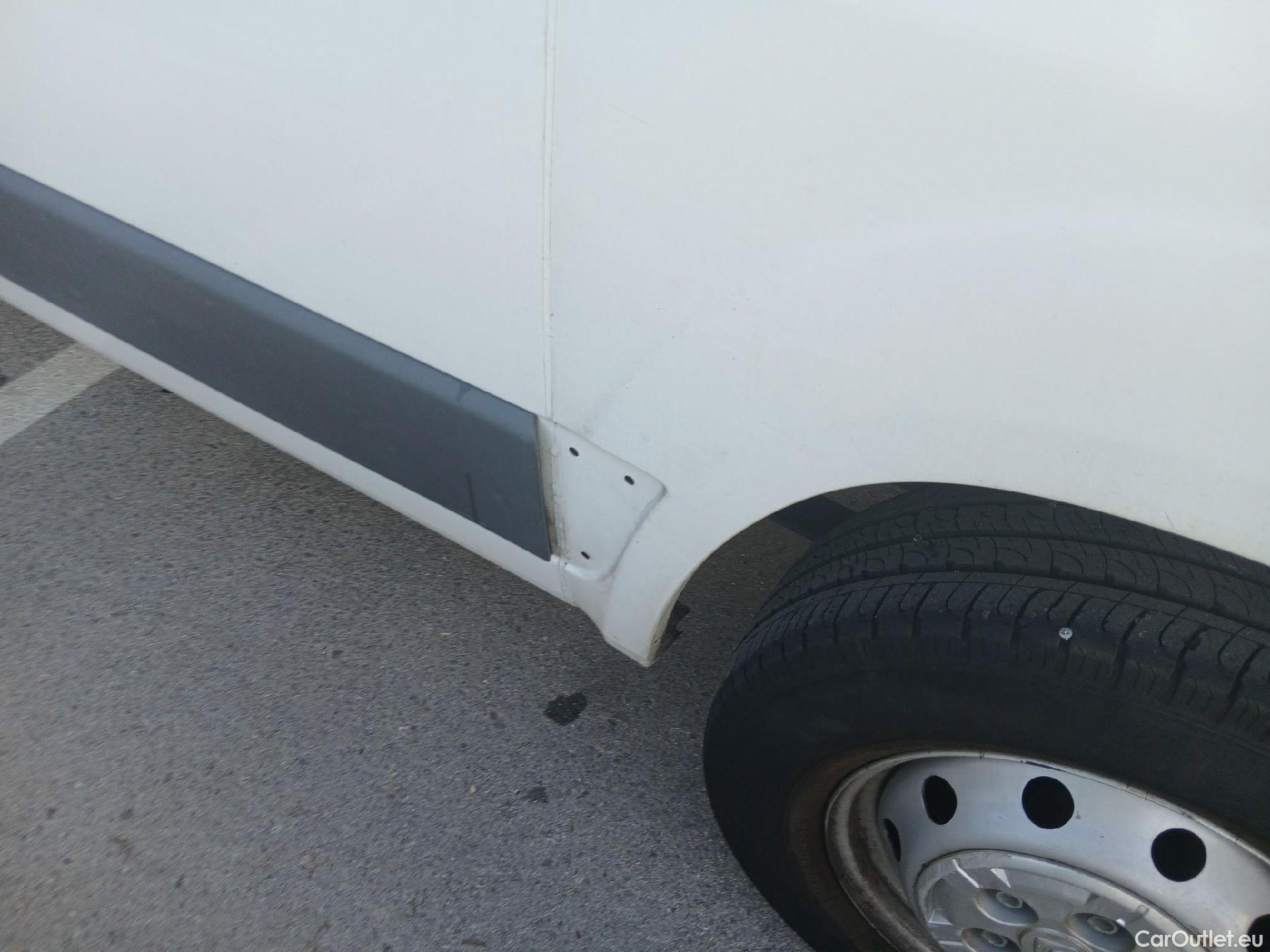  Citroen  Jumper CITROEN  / 2014 / 4P / furgón BlueHDi 88KW (120CV) Furgón 30L1H1 #40