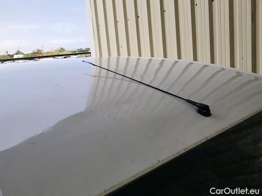  Citroen  Berlingo CITROEN  / 2015 / 3P / furgón derivado de turismo BlueHDi 74KW (100CV) #64