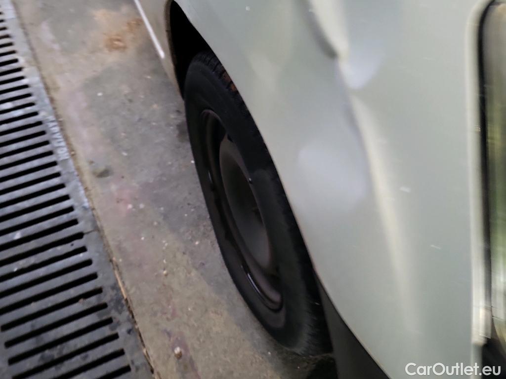  Citroen  Berlingo CITROEN  / 2015 / 3P / furgón derivado de turismo BlueHDi 74KW (100CV) #42