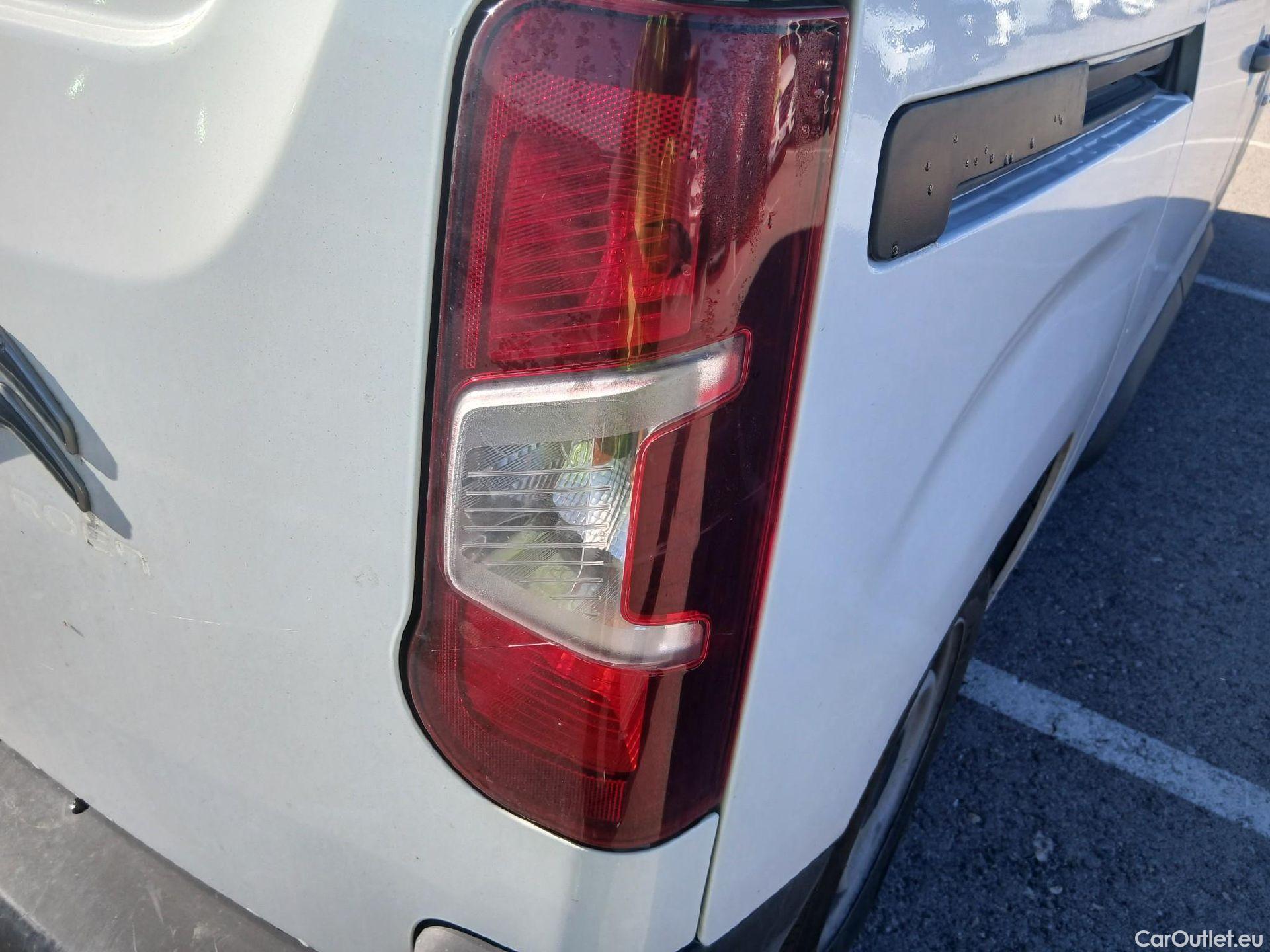  Citroen  Berlingo CITROEN  / 2018 / 3P / furgón derivado de turismo Talla M BlueHDi 100 CONTROL #31