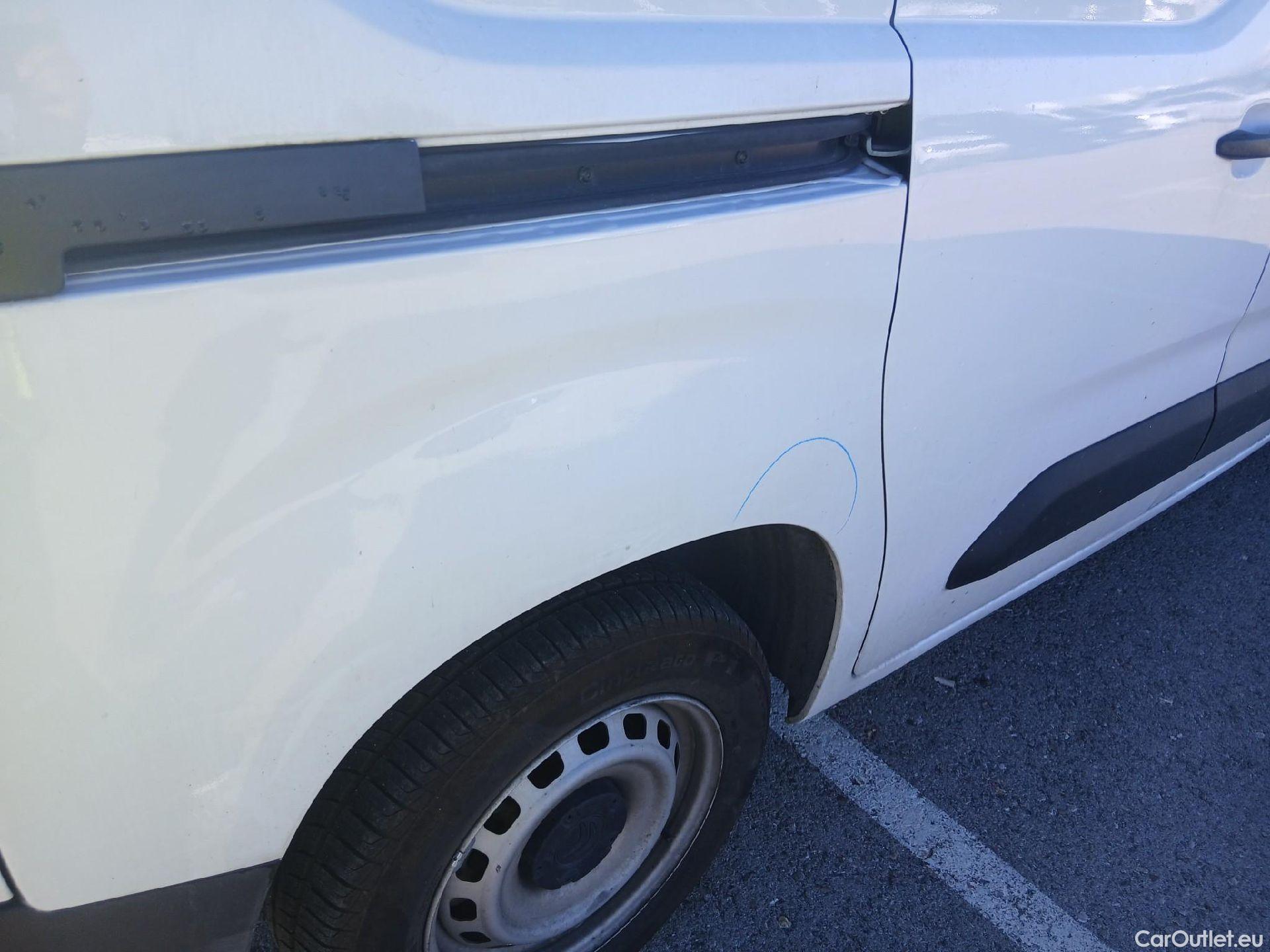  Citroen  Berlingo CITROEN  / 2018 / 3P / furgón derivado de turismo Talla M BlueHDi 100 CONTROL #34