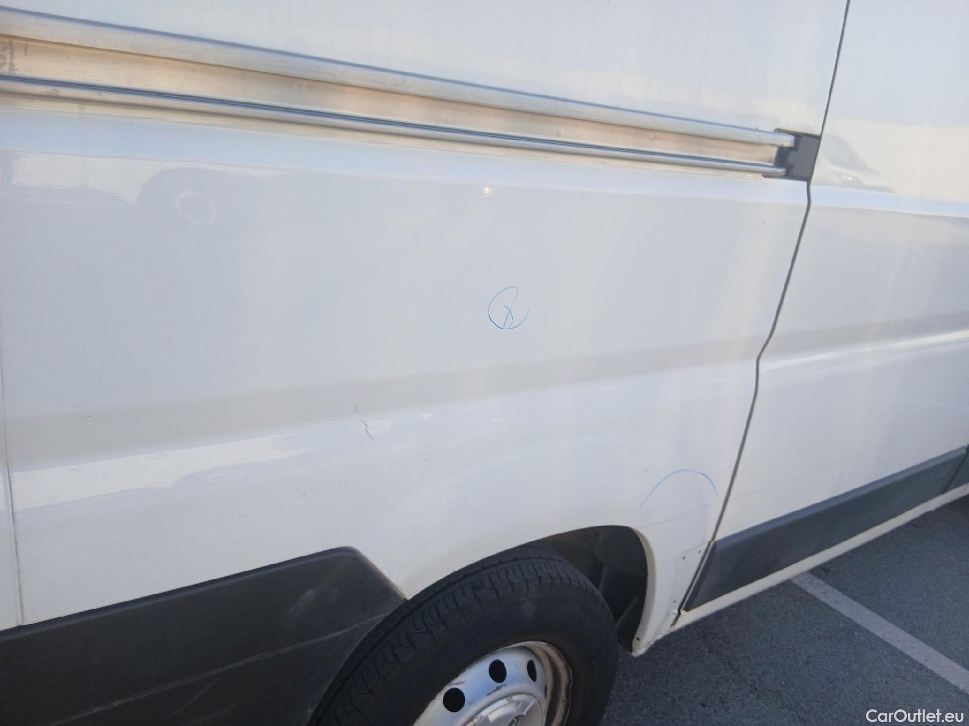  Citroen  Jumper CITROEN  / 2014 / 4P / furgón BlueHDi 88KW (120CV) Furgón 30L1H1 #62