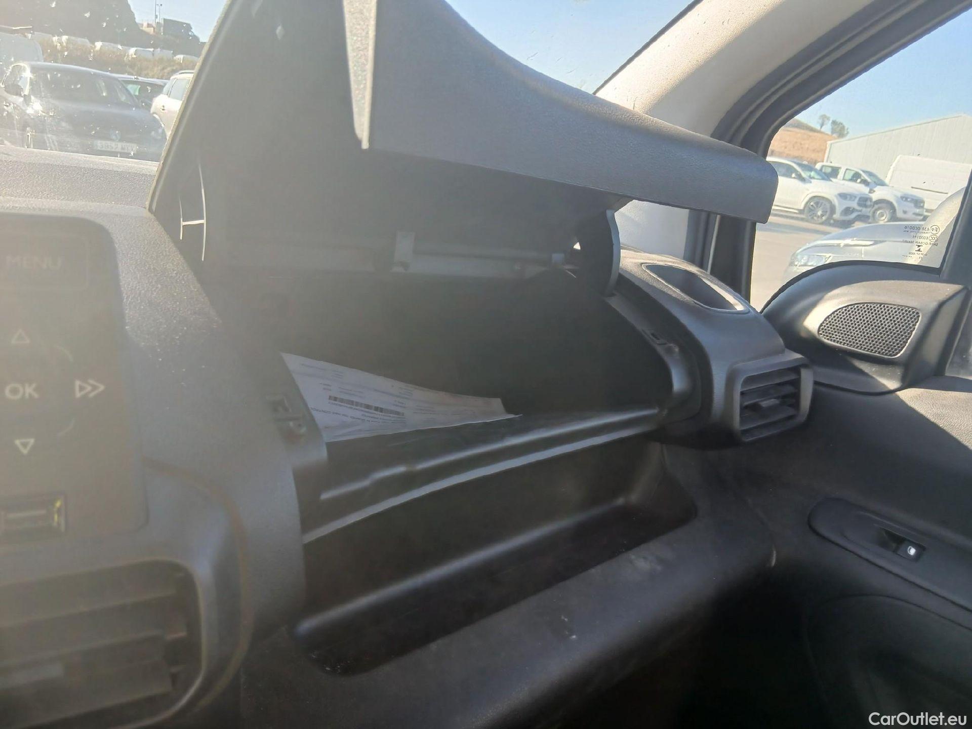  Citroen  Berlingo CITROEN  / 2018 / 3P / furgón derivado de turismo Talla M BlueHDi 100 CONTROL #2