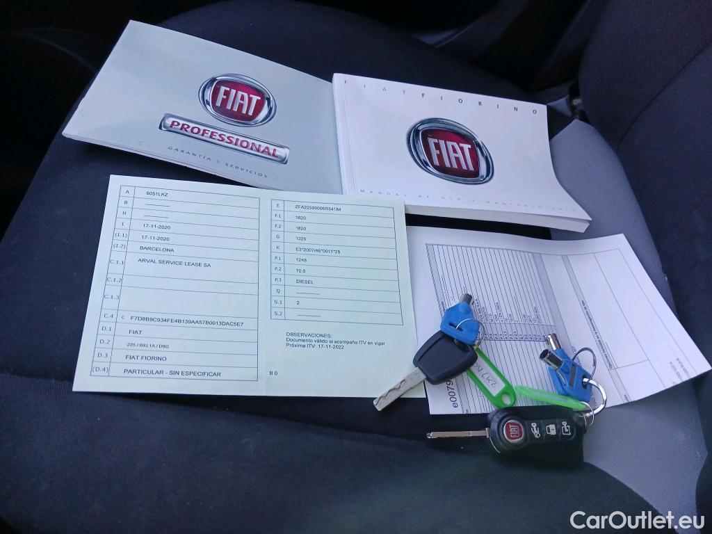 Fiat  Fiorino FIAT  / 2016 / 4P / furgón derivado de turismo Cargo SX N1 1.3 MJet 70 kW (95 CV) #9