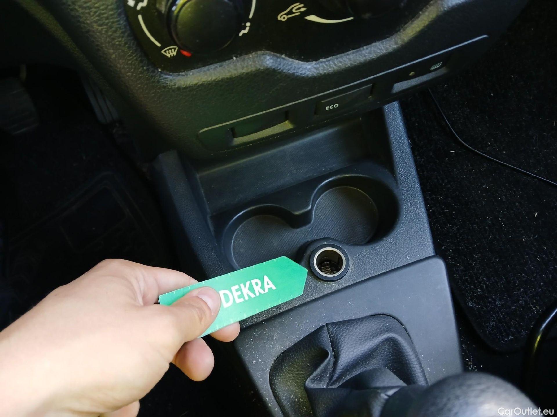  Dacia  Dokker DACIA  VU 4p 1G furgón derivado de Van Ambiance dCi 66kW (90CV) EU6 #38