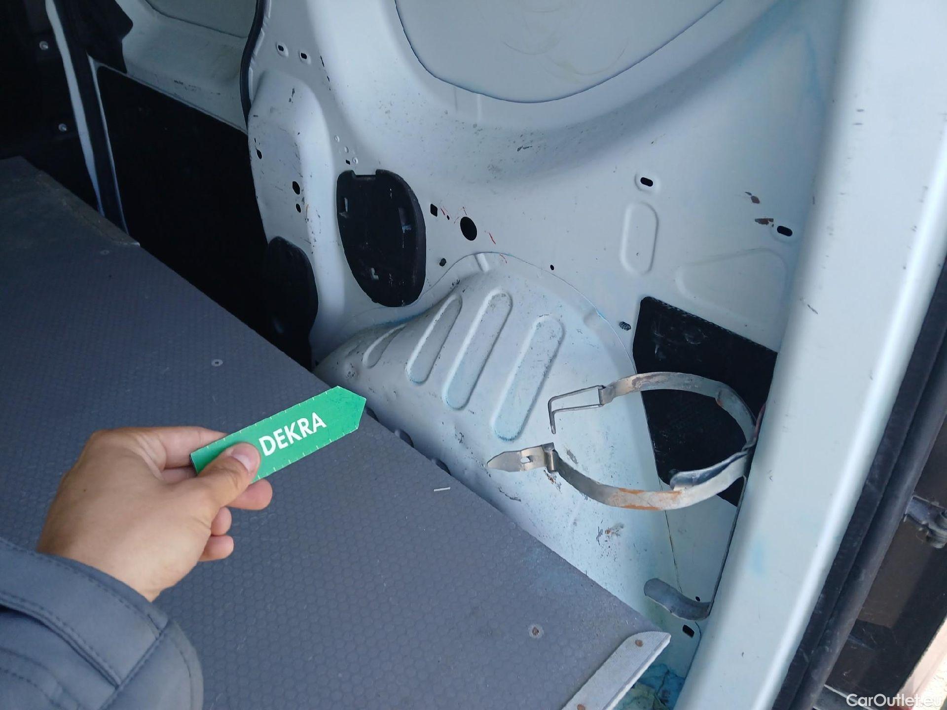  Dacia  Dokker DACIA  VU 4p 1G furgón derivado de Van Ambiance dCi 66kW (90CV) EU6 #19