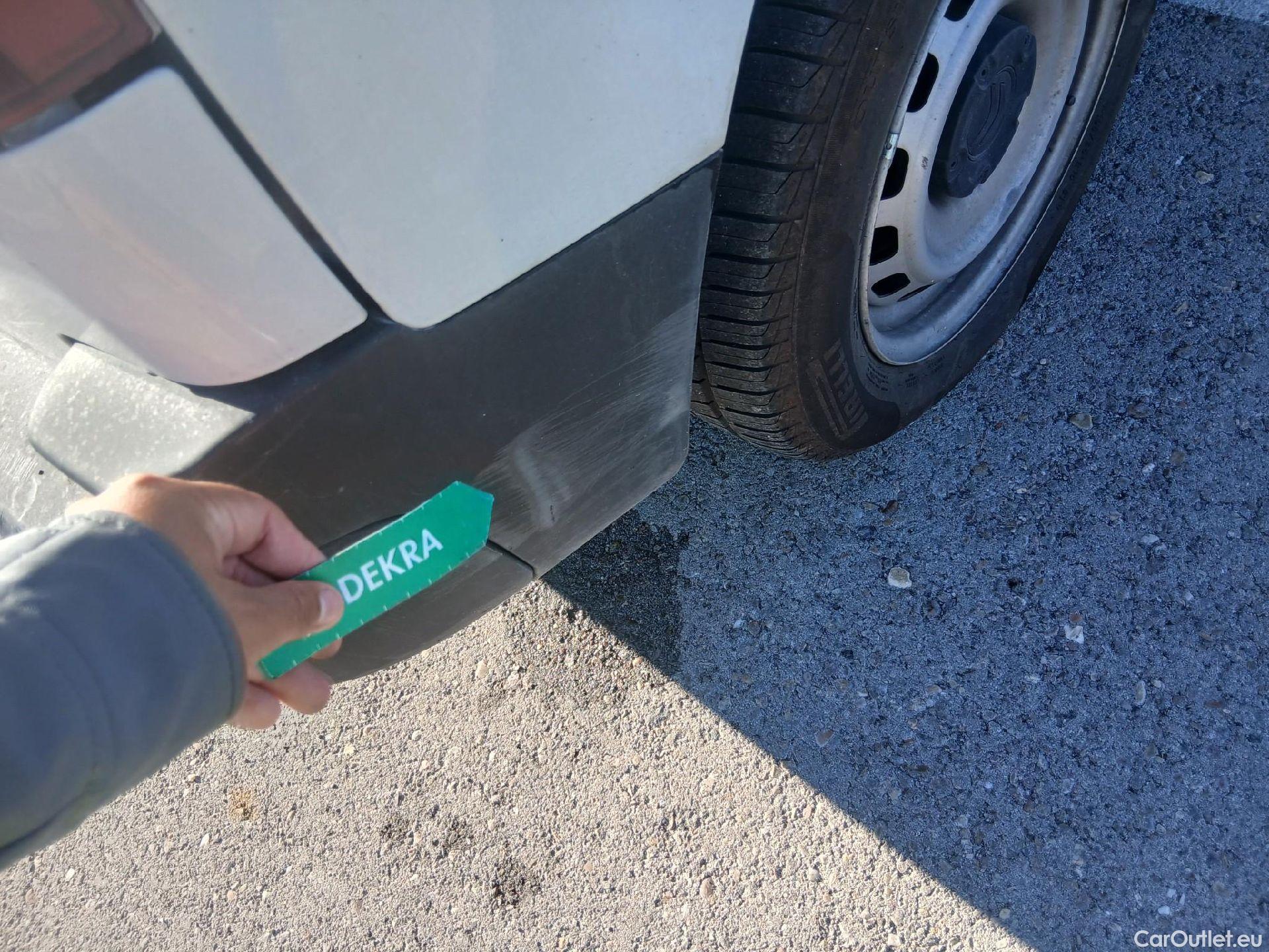  Citroen  Berlingo CITROEN  / 2018 / 3P / furgón derivado de turismo Talla M BlueHDi 100 CONTROL #32