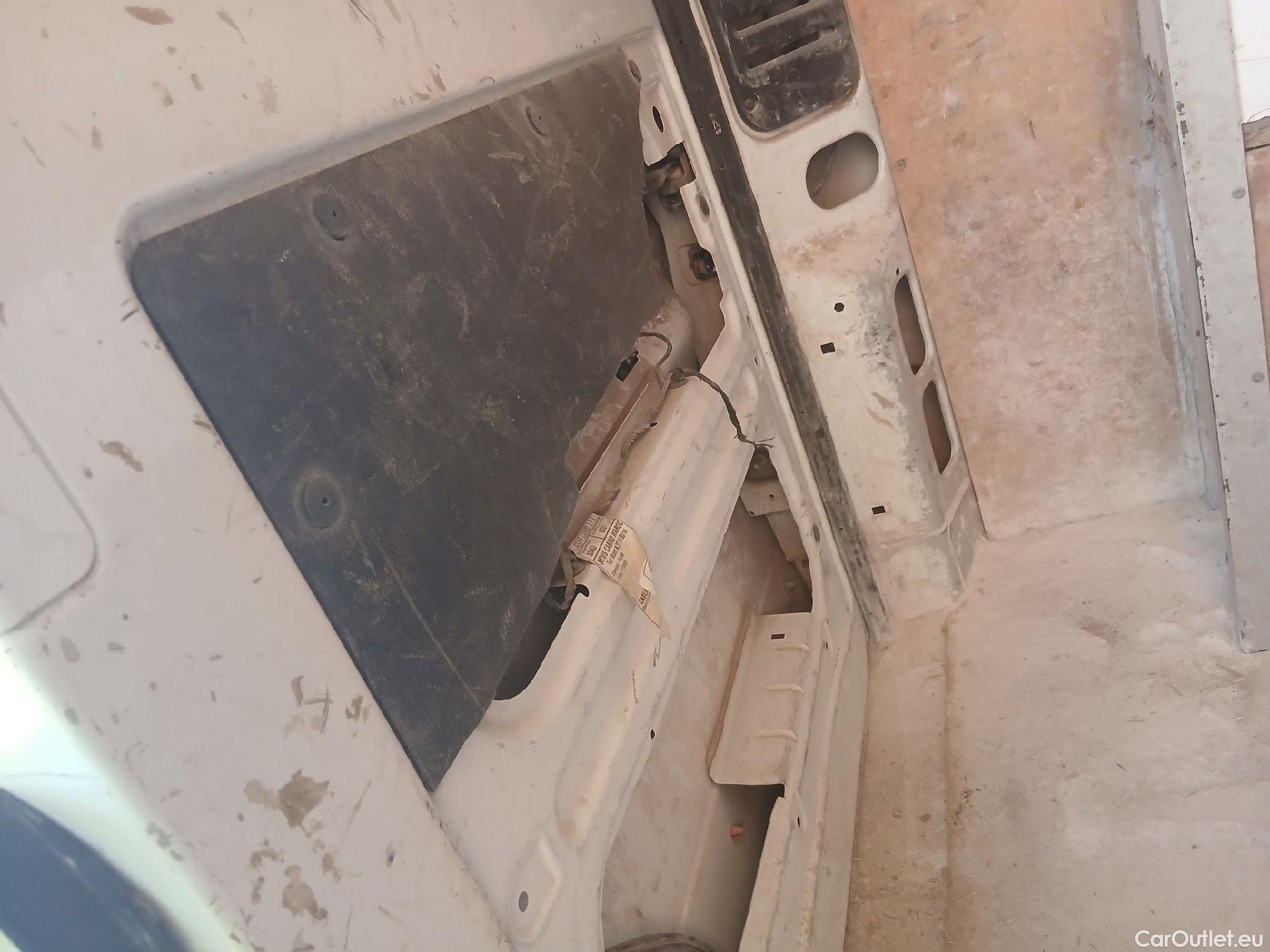  Citroen  Jumper CITROEN  / 2014 / 4P / furgón BlueHDi 88KW (120CV) Furgón 30L1H1 #21