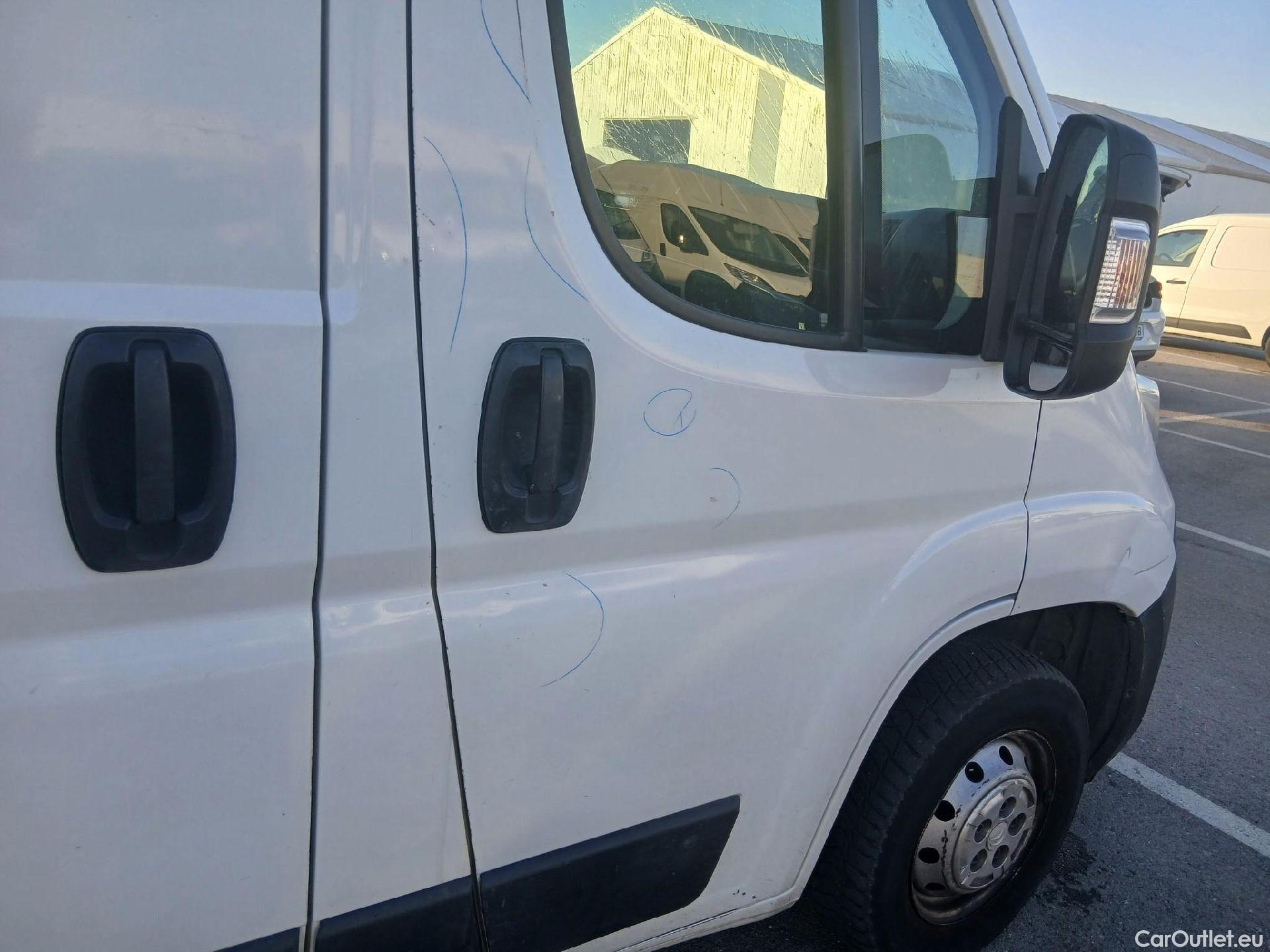  Citroen  Jumper CITROEN  / 2014 / 4P / furgón BlueHDi 88KW (120CV) Furgón 30L1H1 #68