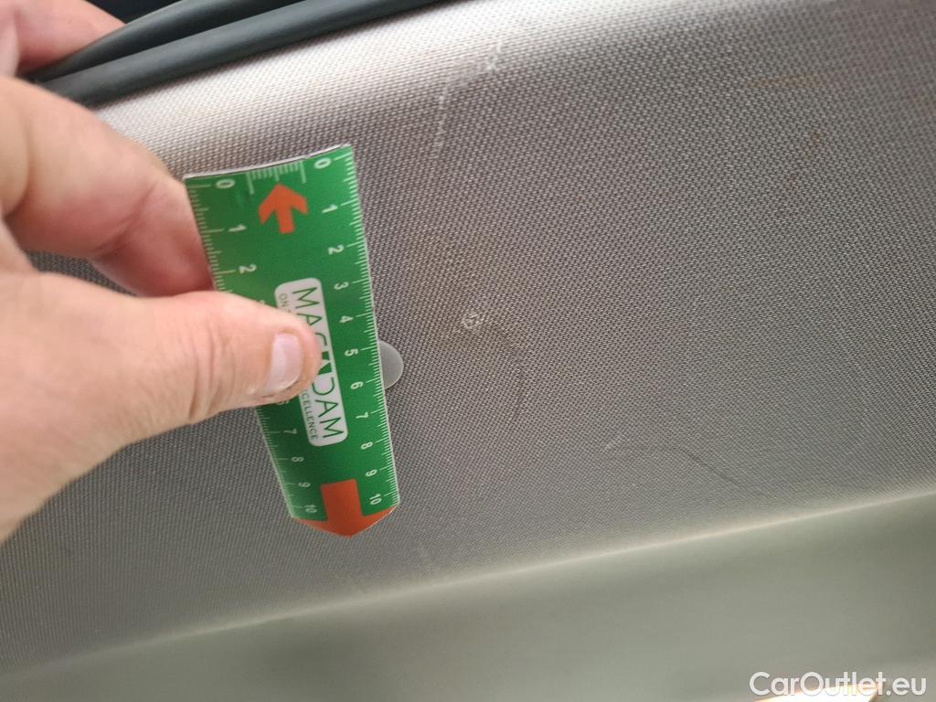 Toyota  RAV4 TOYOTA  Hybride / 2018 / 5P / SUV Hybride 2WD Dynamic Business St Hyb Acad #10