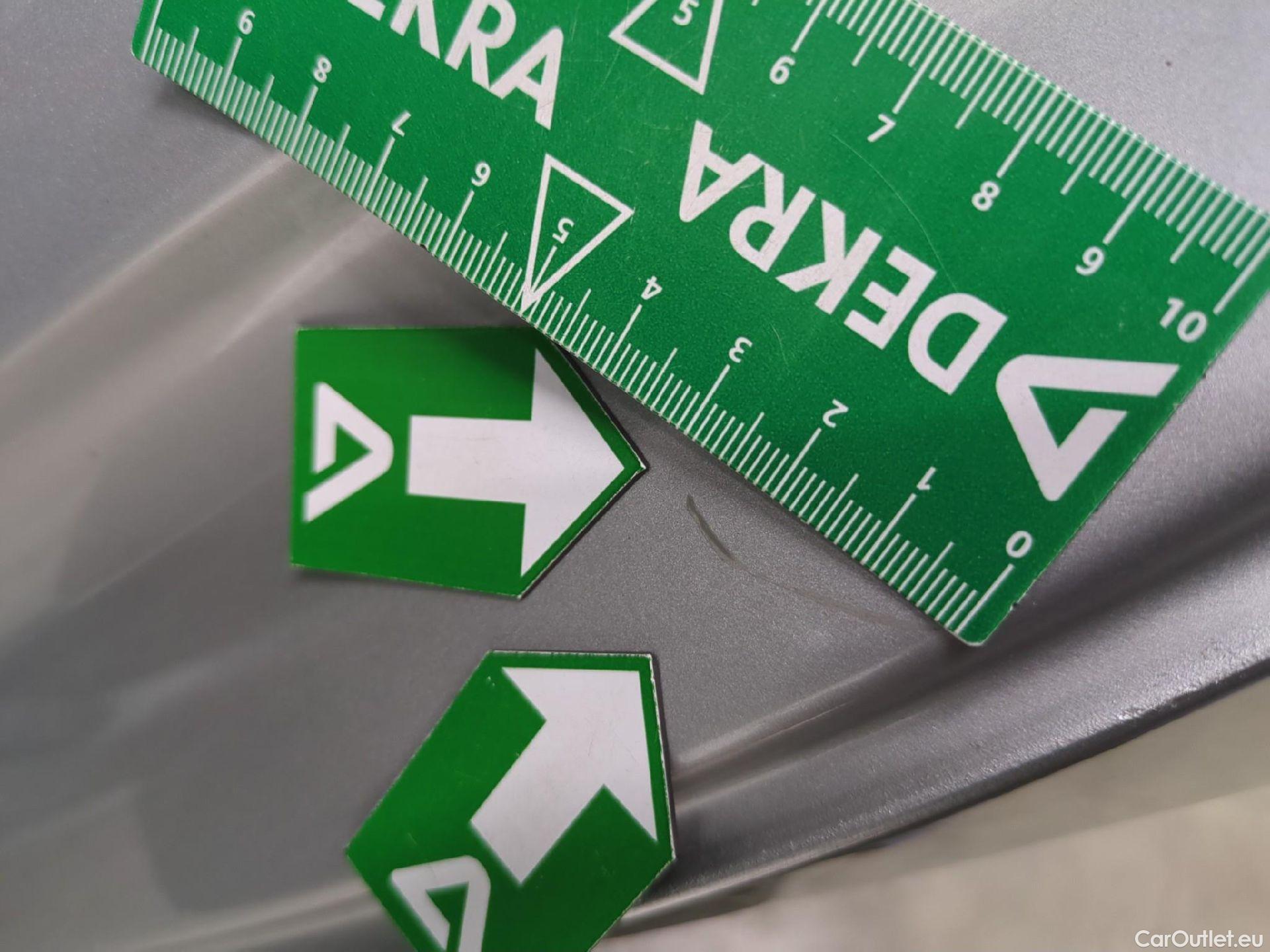 Toyota  Corolla TOYOTA  / 2018 / 5P / Berline Hybride 184h Collection #1