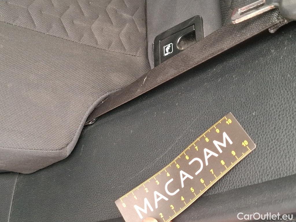 Toyota  Corolla TOYOTA  Touring Sports / 2018 / 5P / Break Hybride 122h Dynamic Business Supp Lomb #21