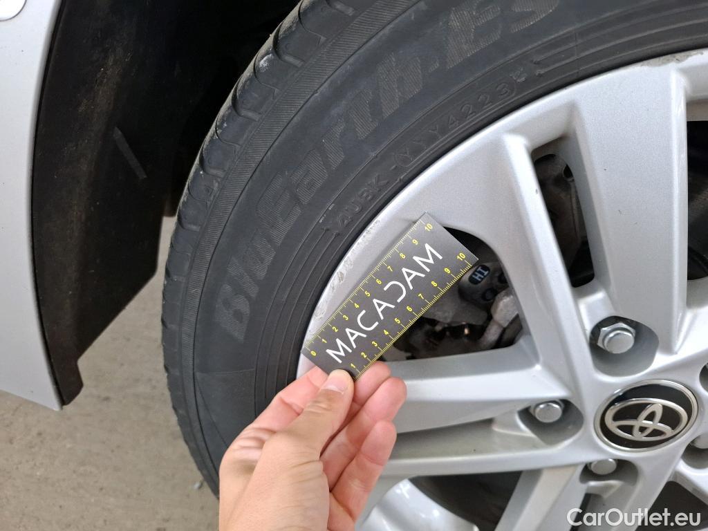 Toyota  Corolla TOYOTA  Touring Sports / 2018 / 5P / Break Hybride 184h Dynamic Business Beyond Zer #46