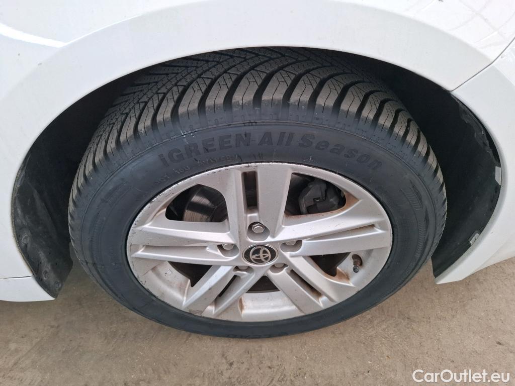 Toyota  Corolla TOYOTA  Touring Sports / 2018 / 5P / Break Hybride 122h Dynamic Business Supp Lomb #22