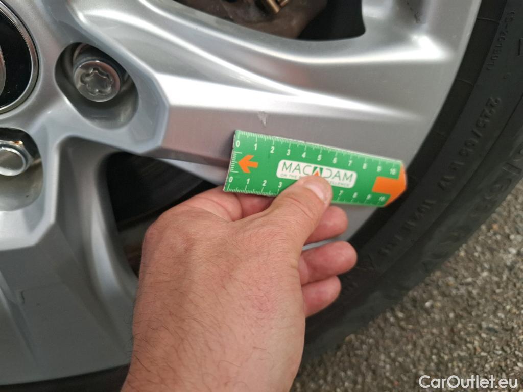 Toyota  RAV4 TOYOTA  Hybride / 2018 / 5P / SUV Hybride 2WD Dynamic Business St Hyb Acad #21