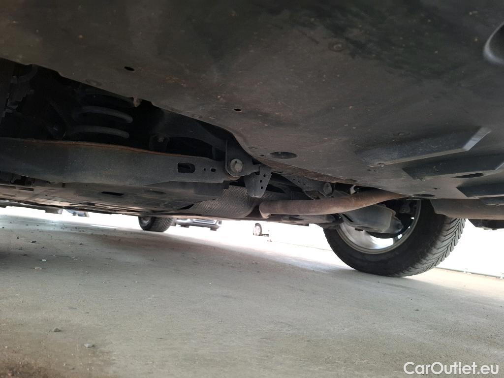 Toyota  Corolla TOYOTA  Touring Sports / 2018 / 5P / Break Hybride 122h Dynamic Business Supp Lomb #8