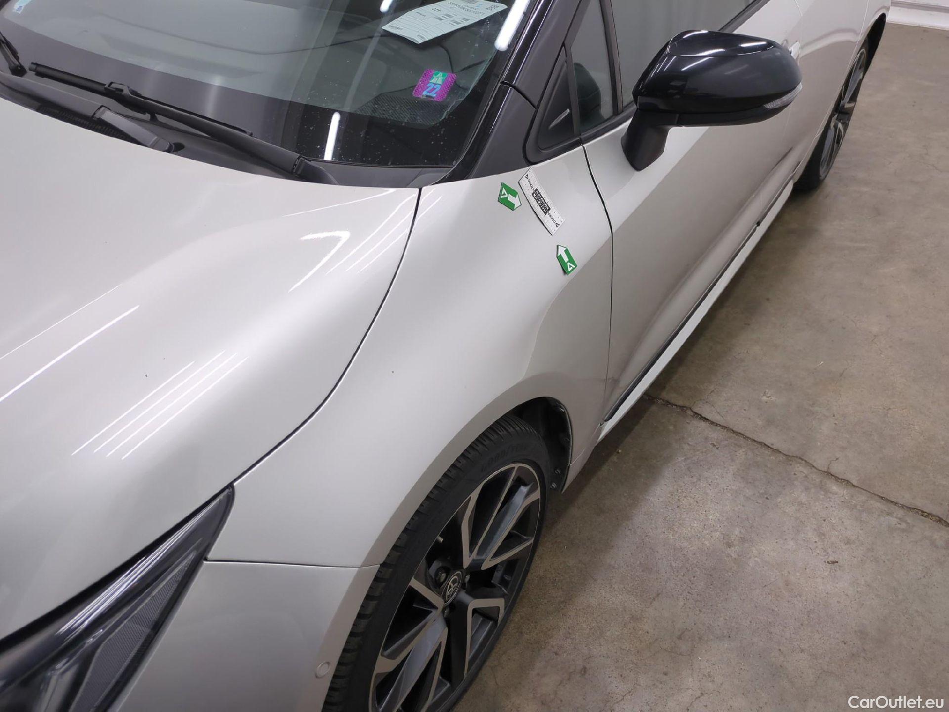 Toyota  Corolla TOYOTA  / 2018 / 5P / Berline Hybride 184h Collection #29